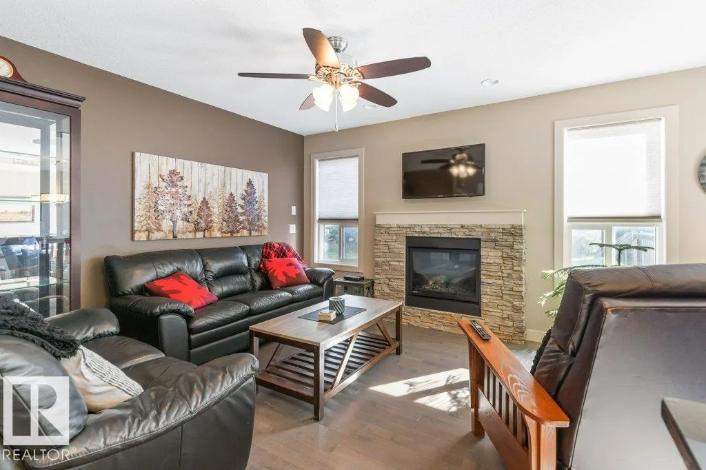 2743 SPARROW Place
