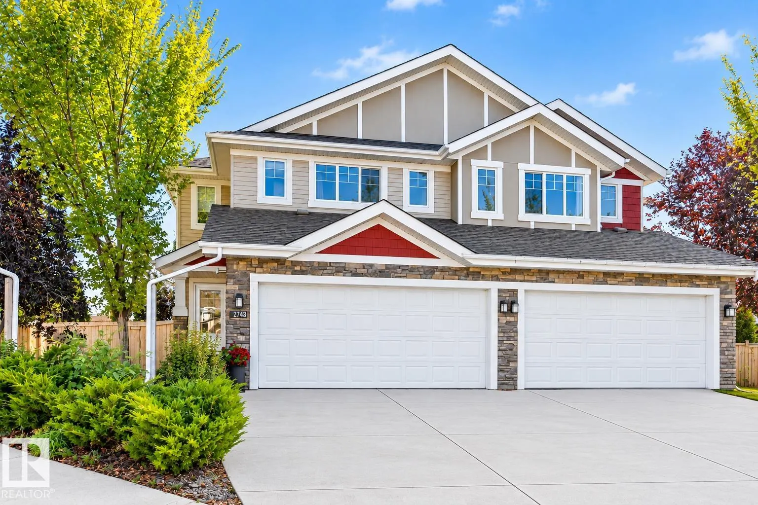 2743 SPARROW Place