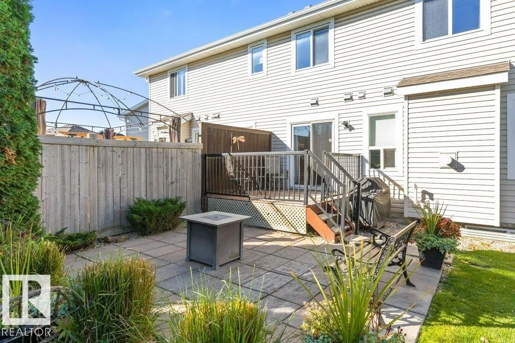 2743 SPARROW Place