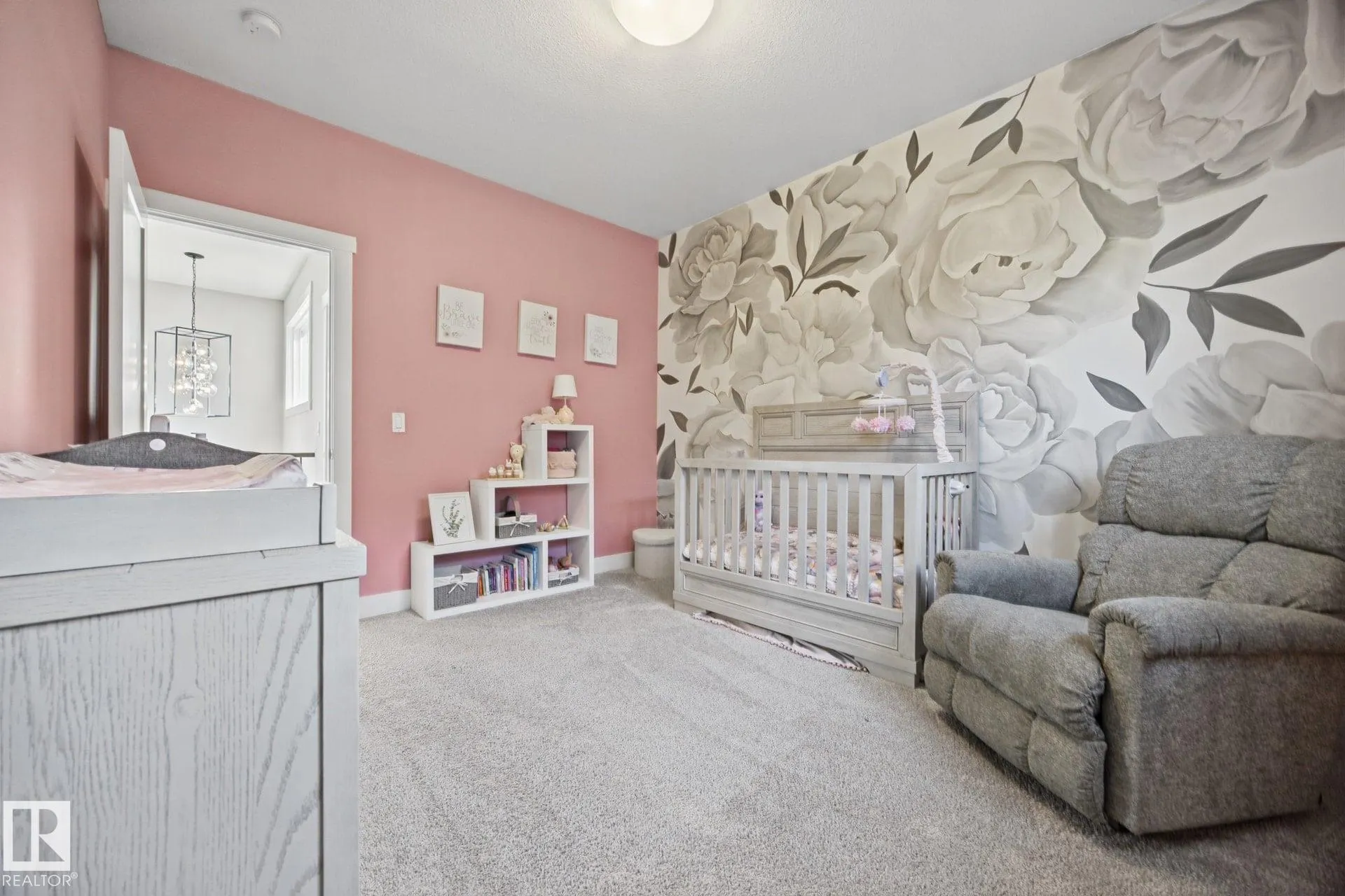 78 AINSLEY Way