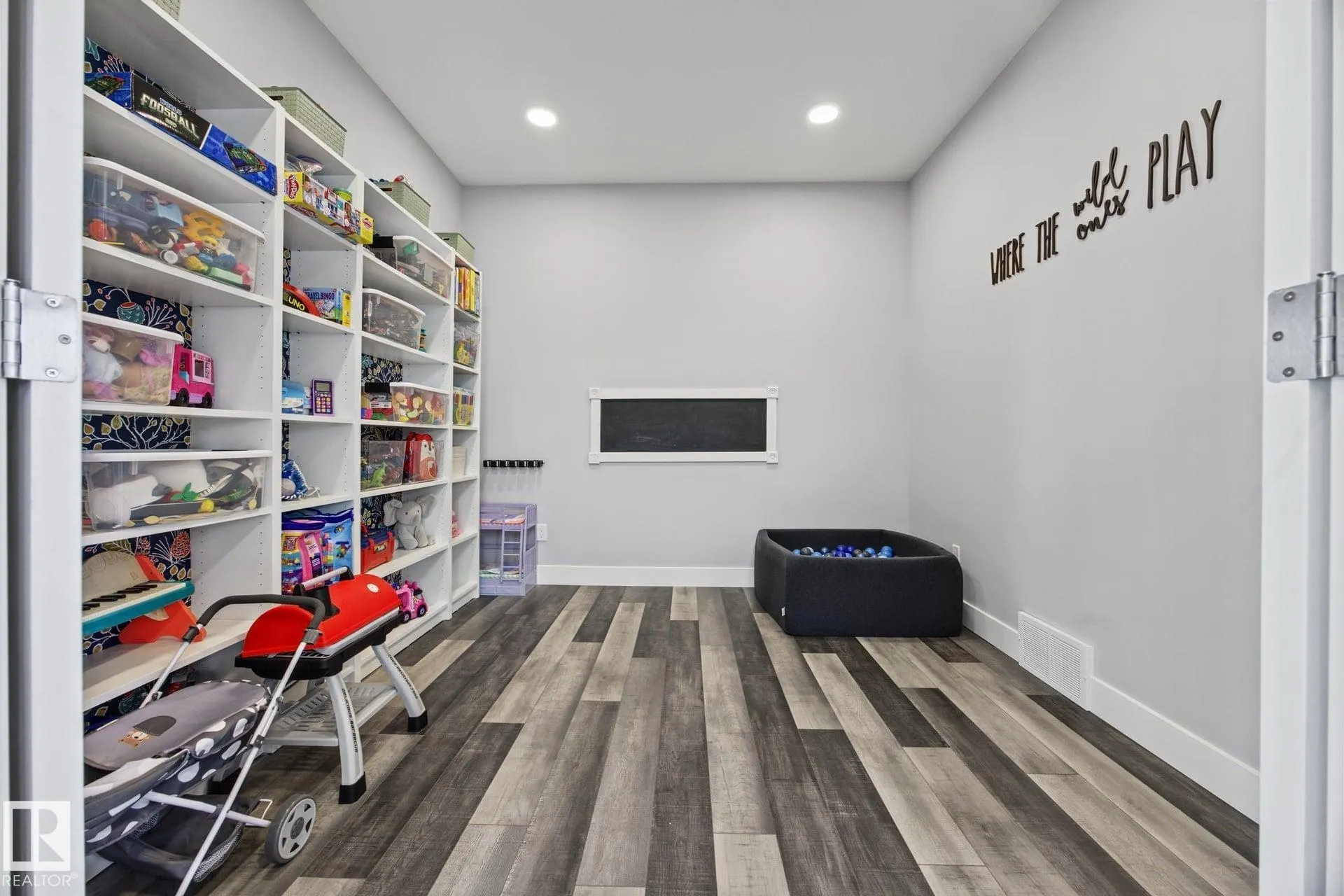 78 AINSLEY Way