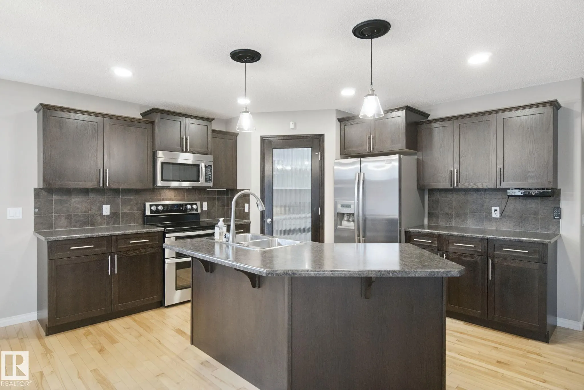 628 FOXTAIL Lane