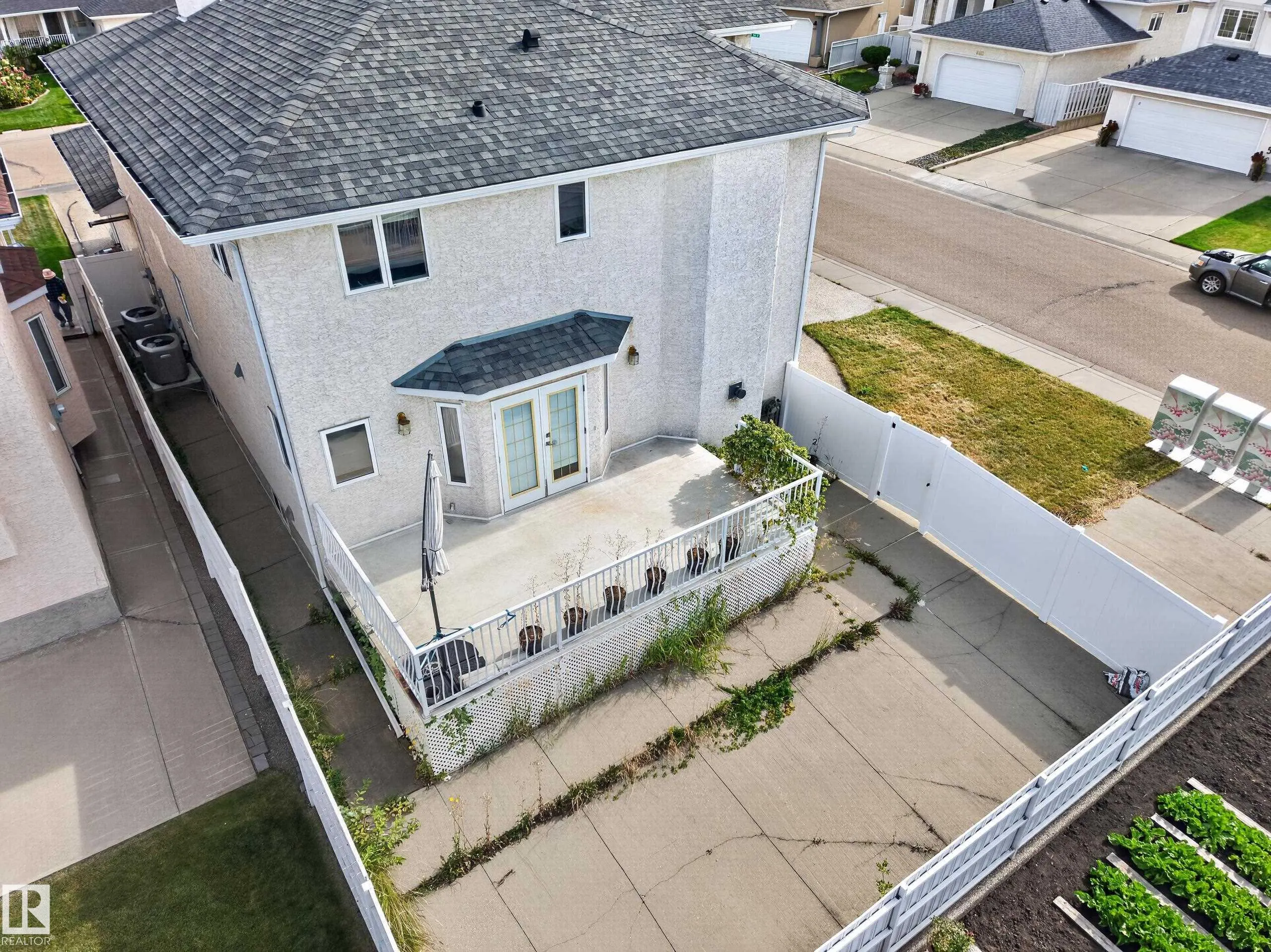 8616 159A Avenue