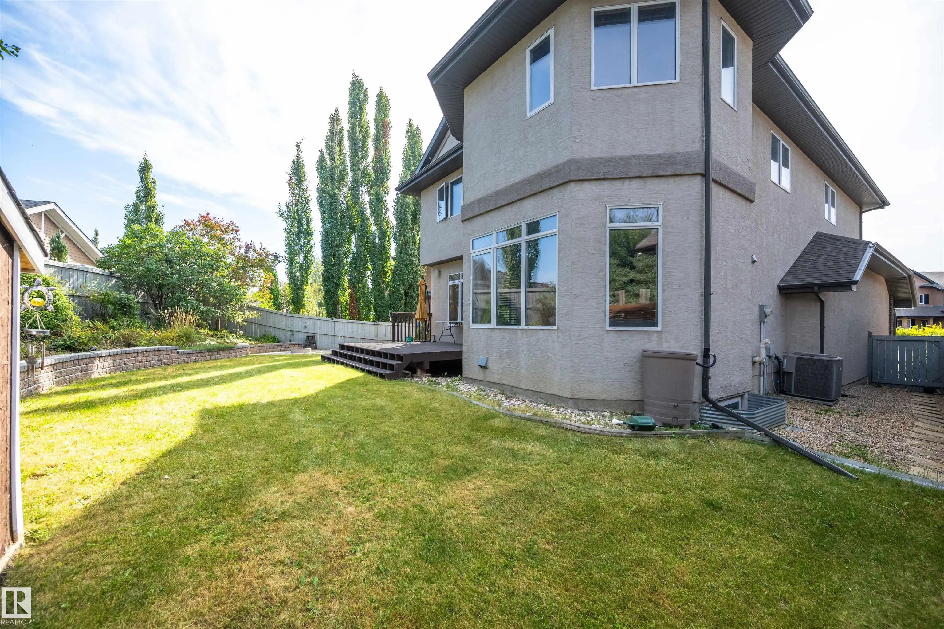 2422 WARRY Place