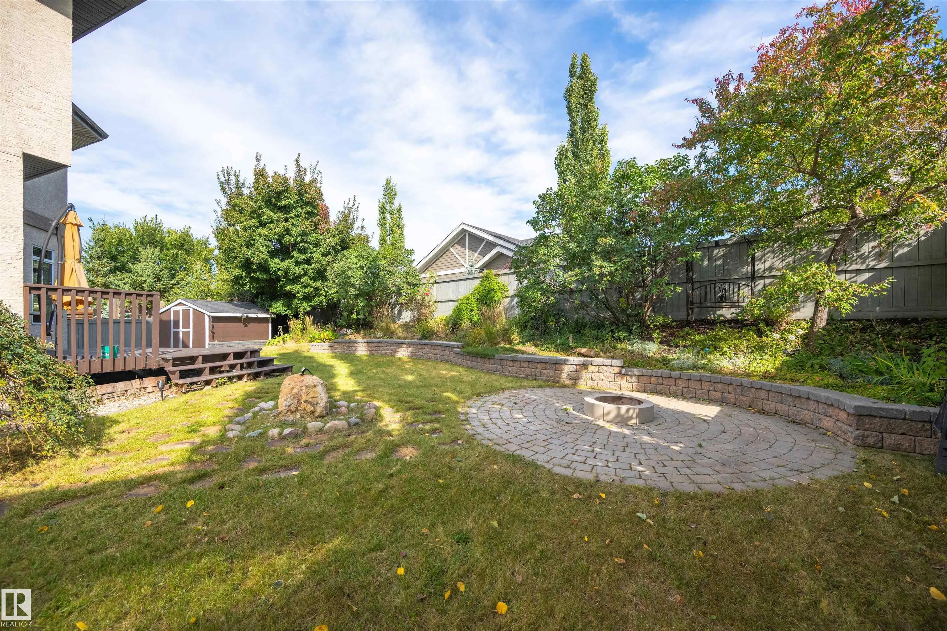 2422 WARRY Place