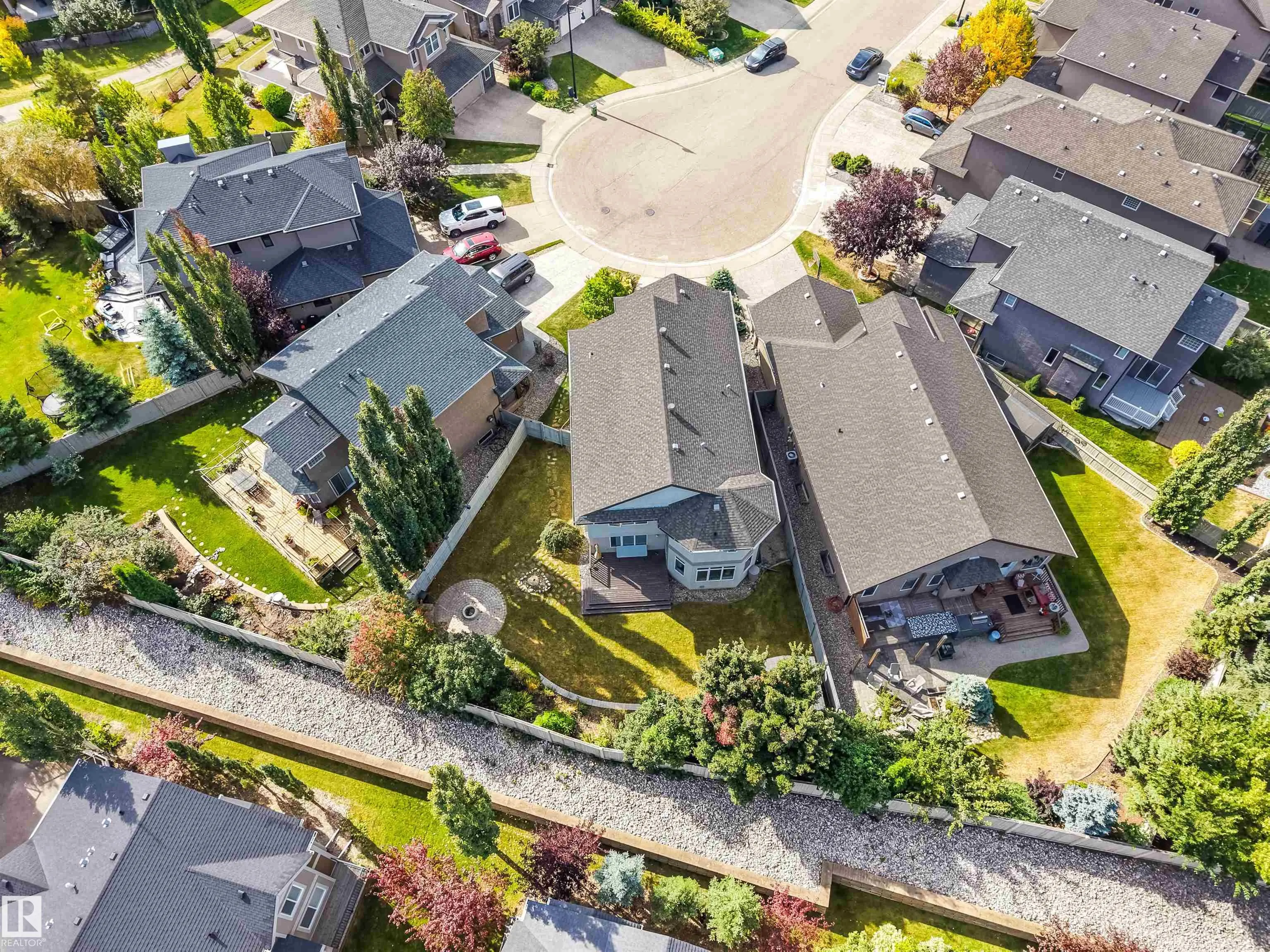 2422 WARRY Place
