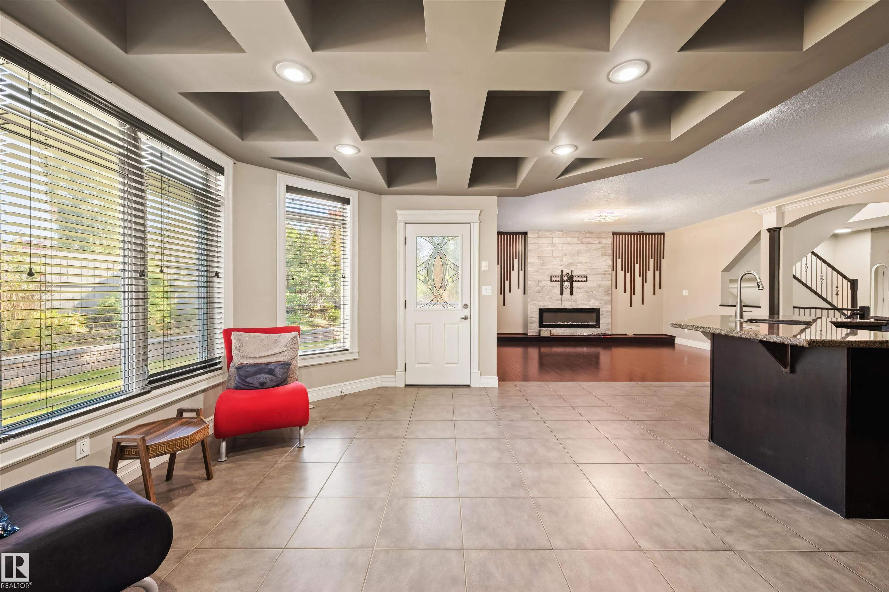 2422 WARRY Place