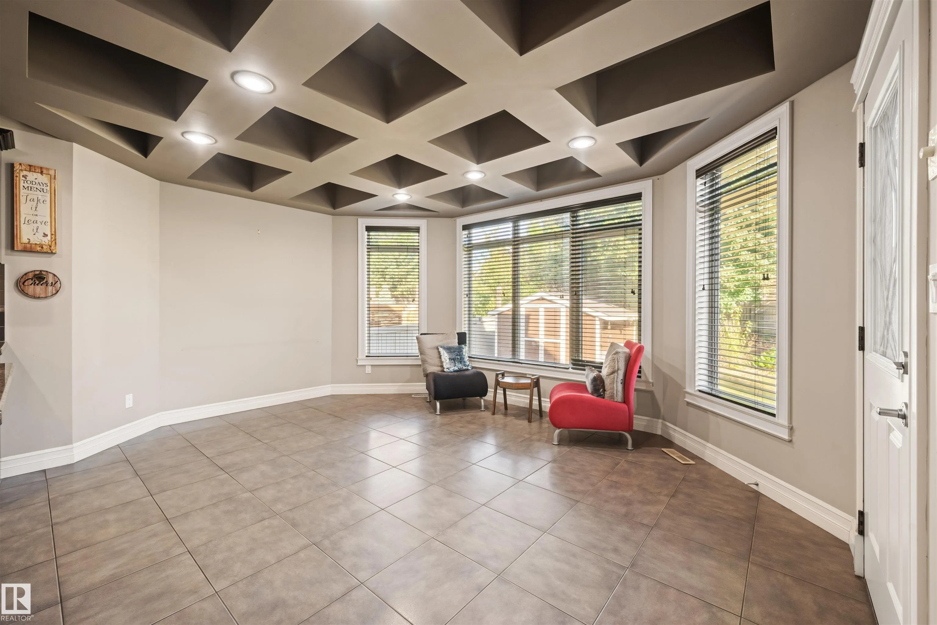 2422 WARRY Place