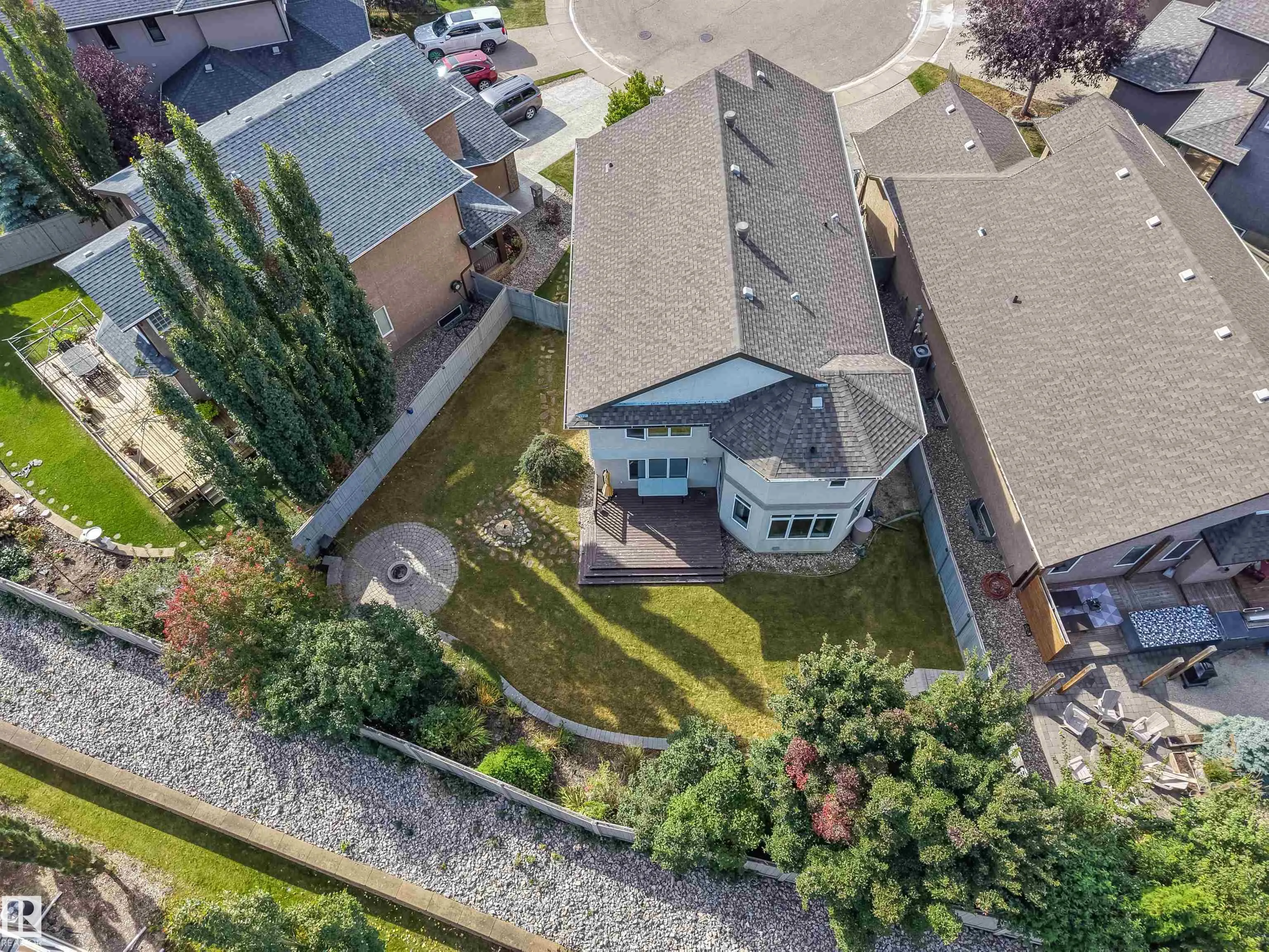 2422 WARRY Place