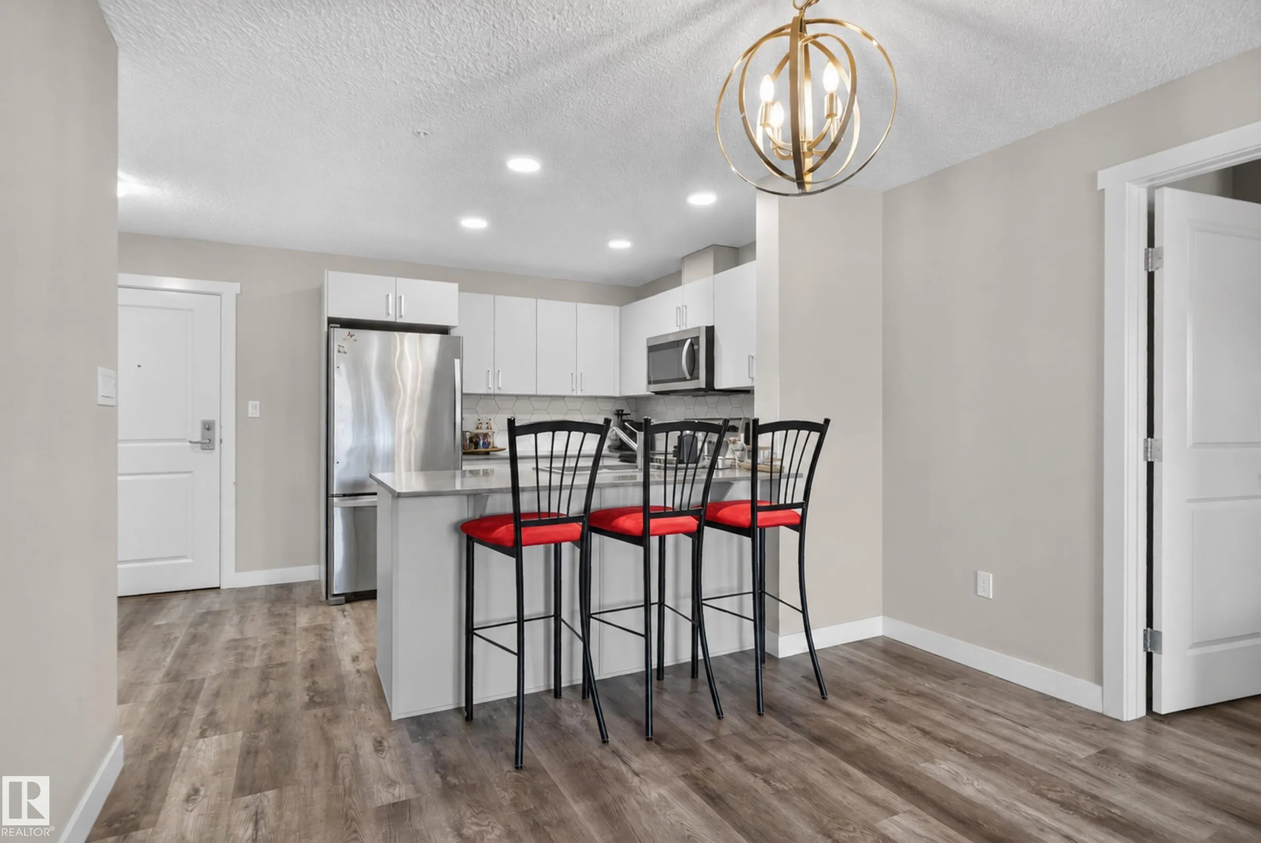 1506 TAMARACK Boulevard