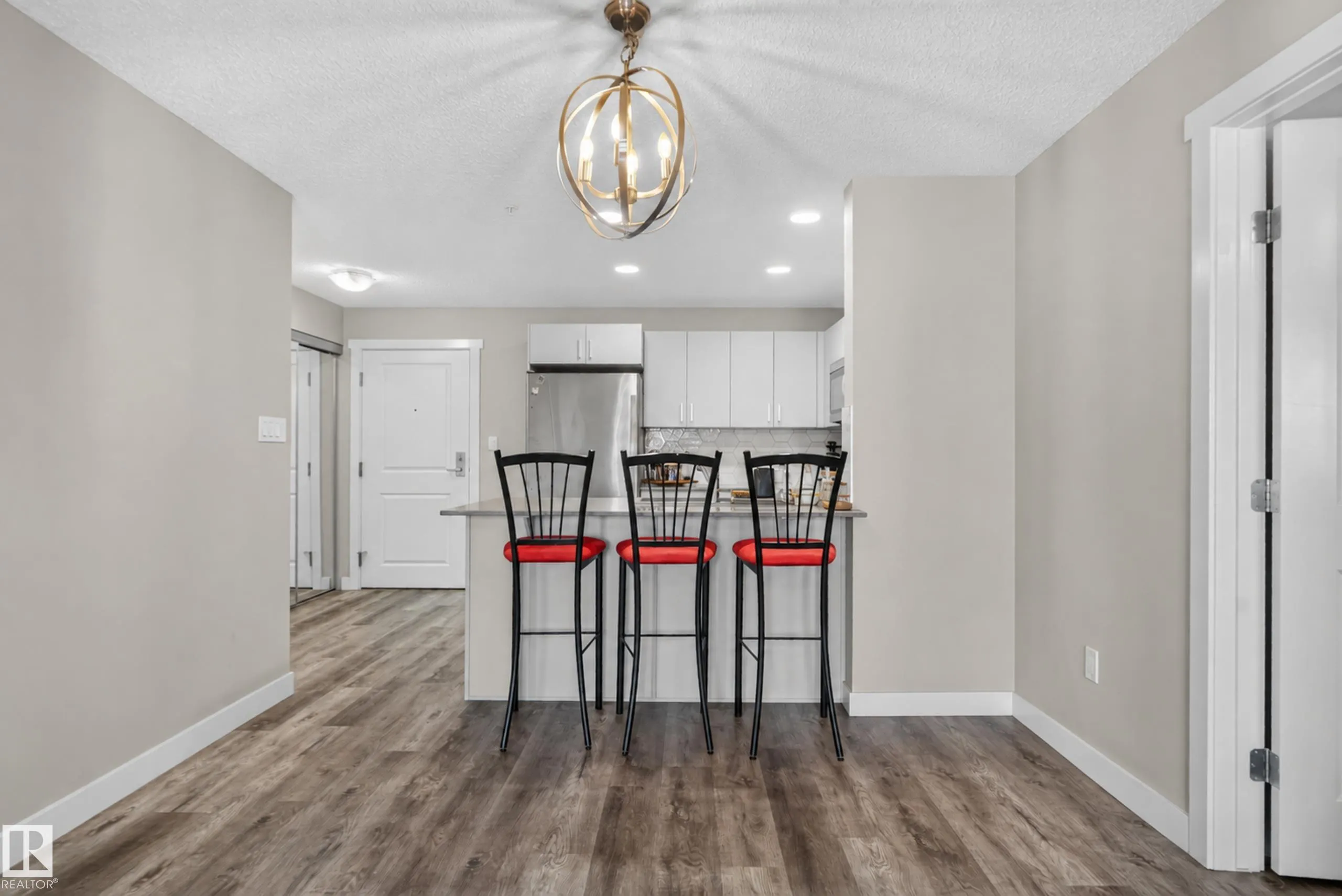1506 TAMARACK Boulevard