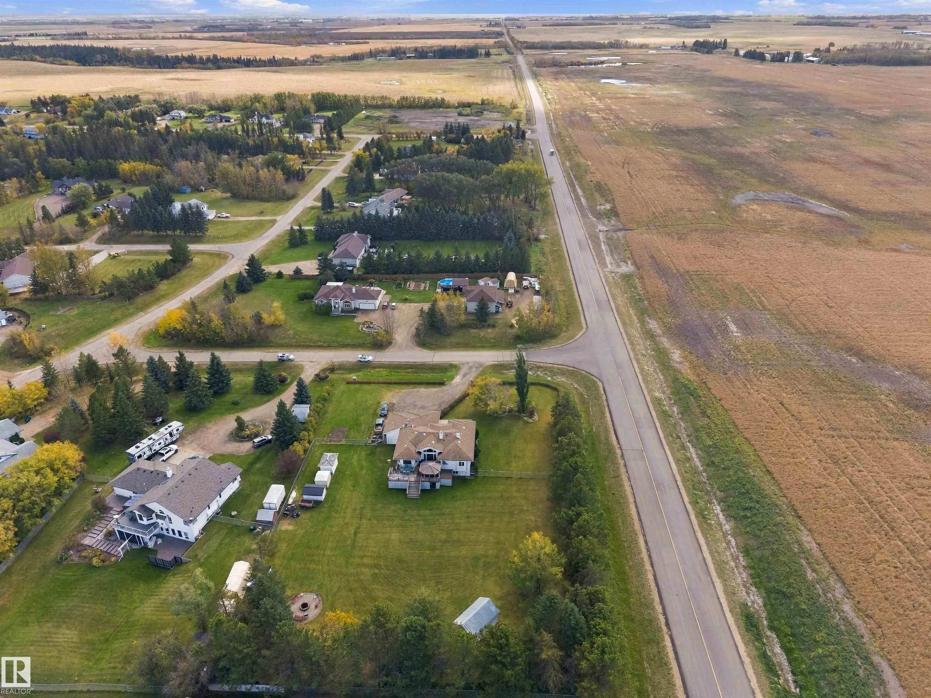 16, 56019 Rge Rd 230