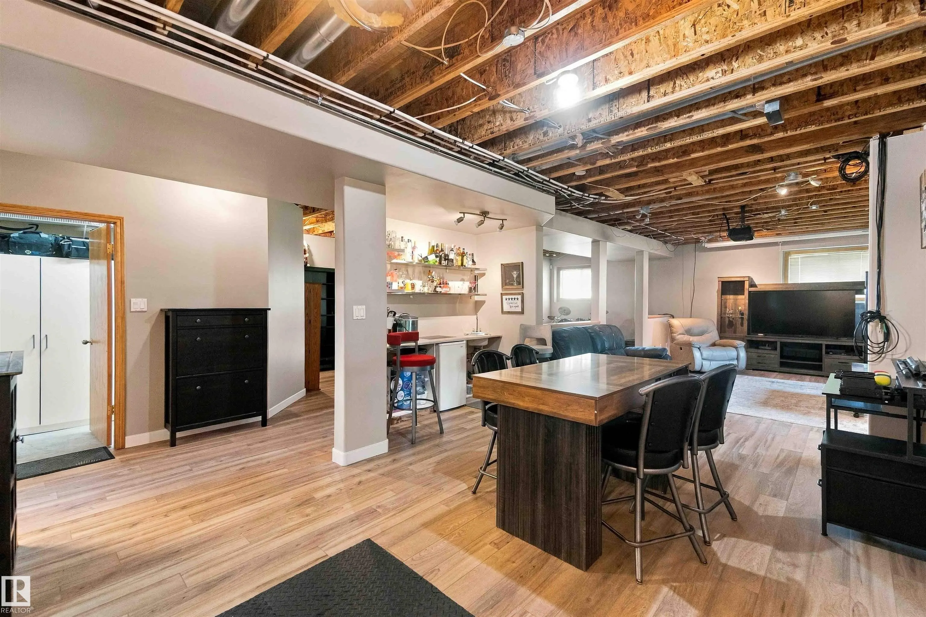16, 56019 Rge Rd 230