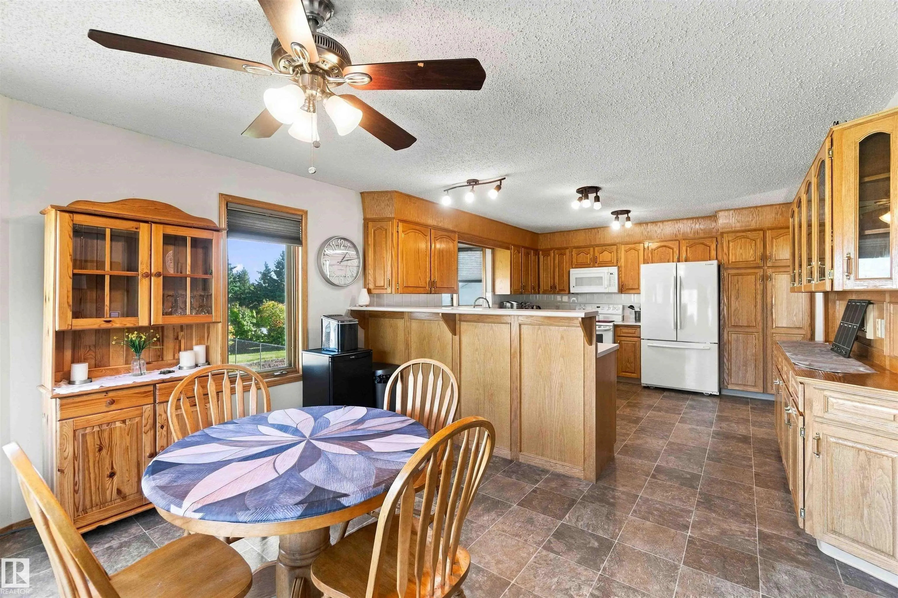 16, 56019 Rge Rd 230