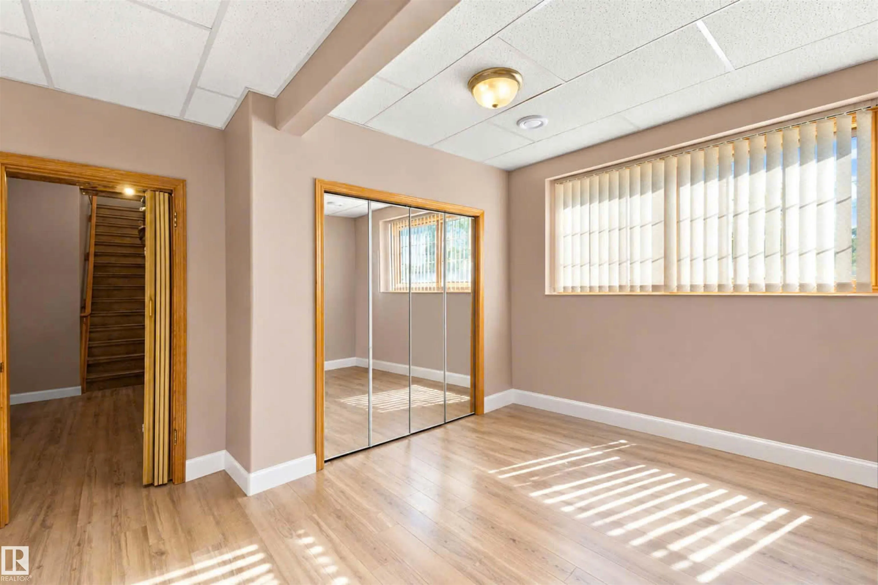 16, 56019 Rge Rd 230