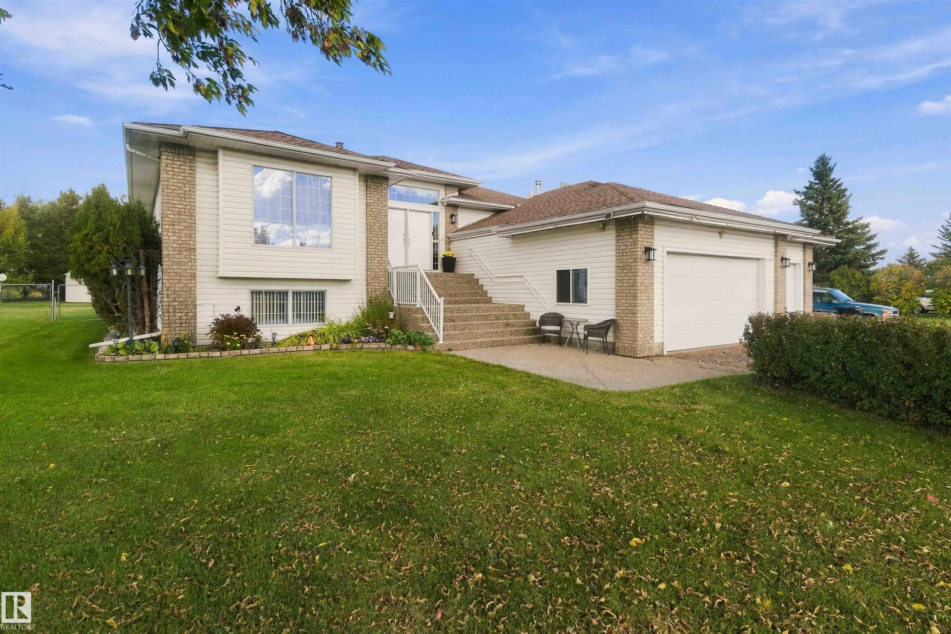 16, 56019 Rge Rd 230