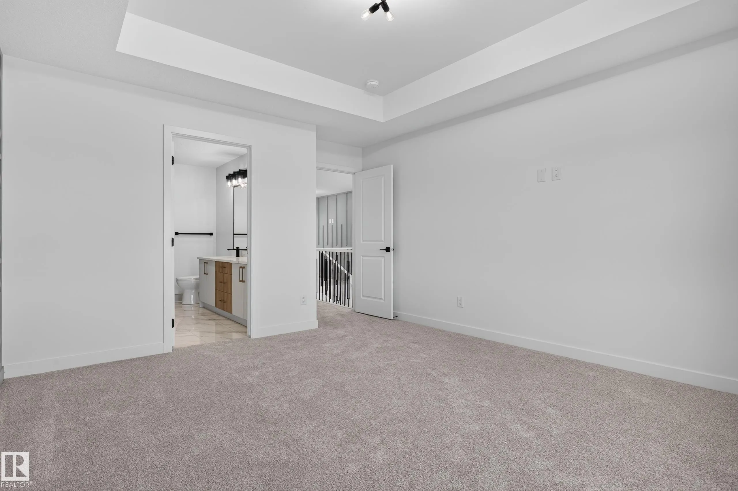 4 parker Lane