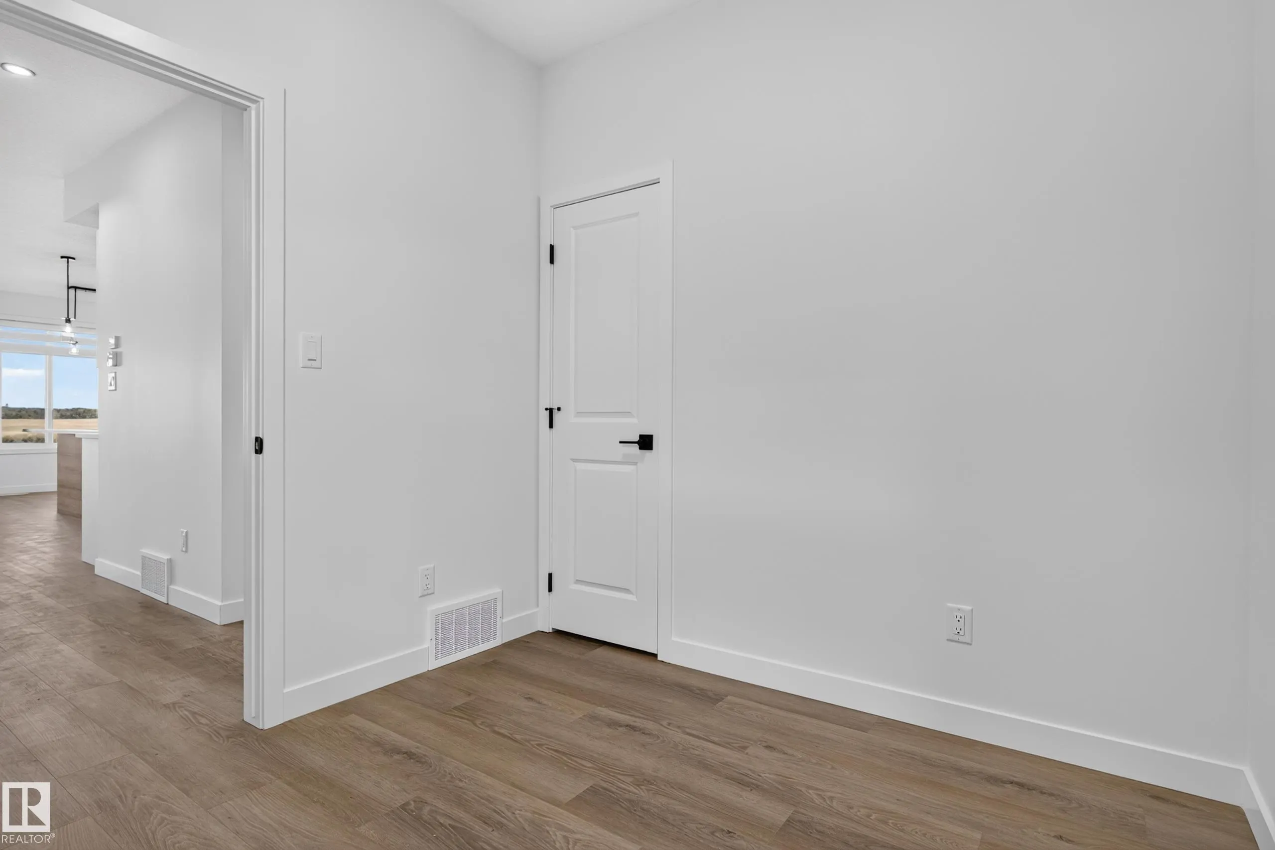 4 parker Lane
