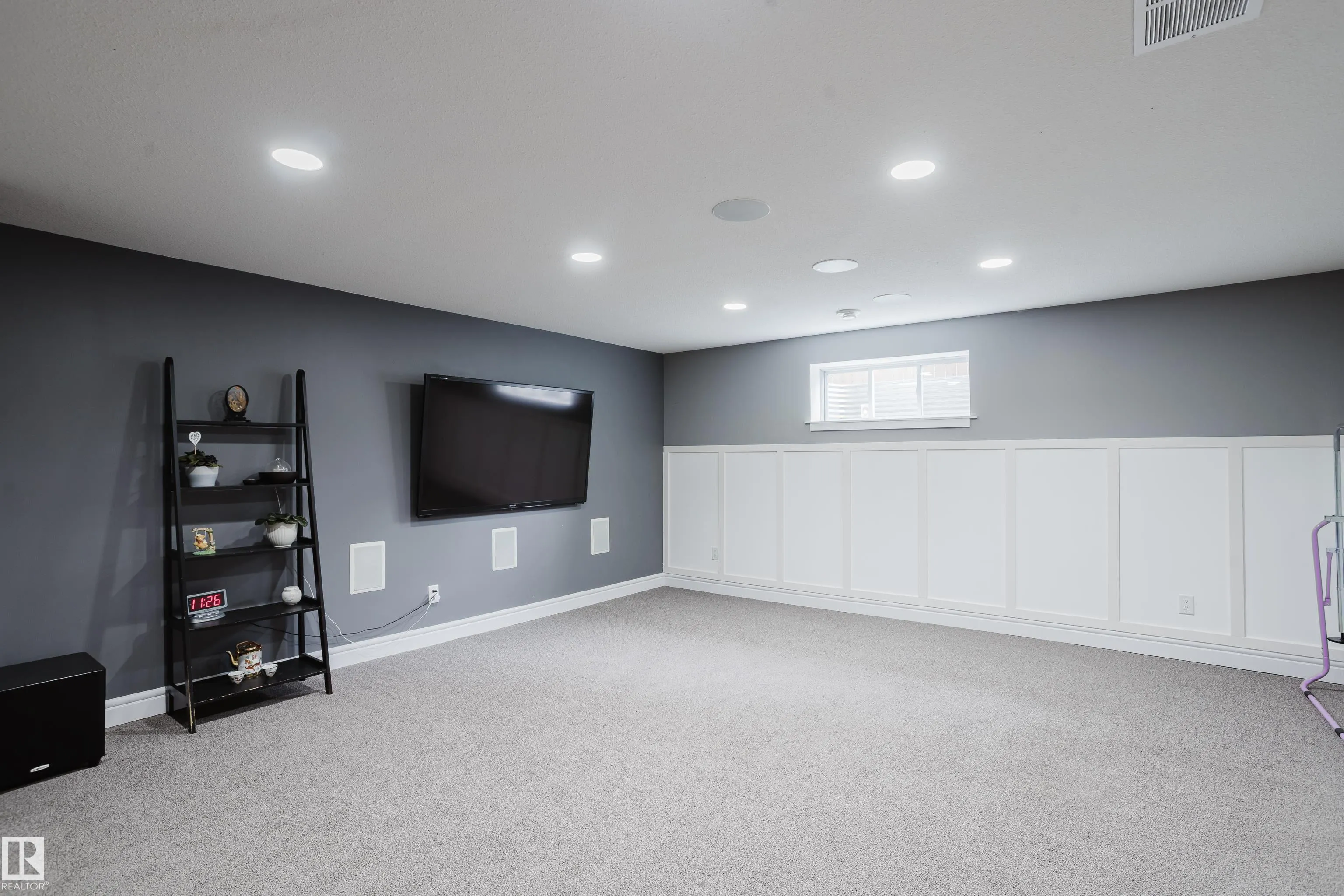 12207 171 Avenue