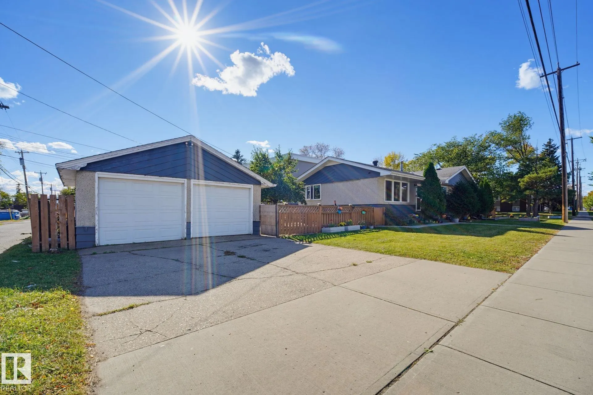 10207 & 10209 120 Avenue
