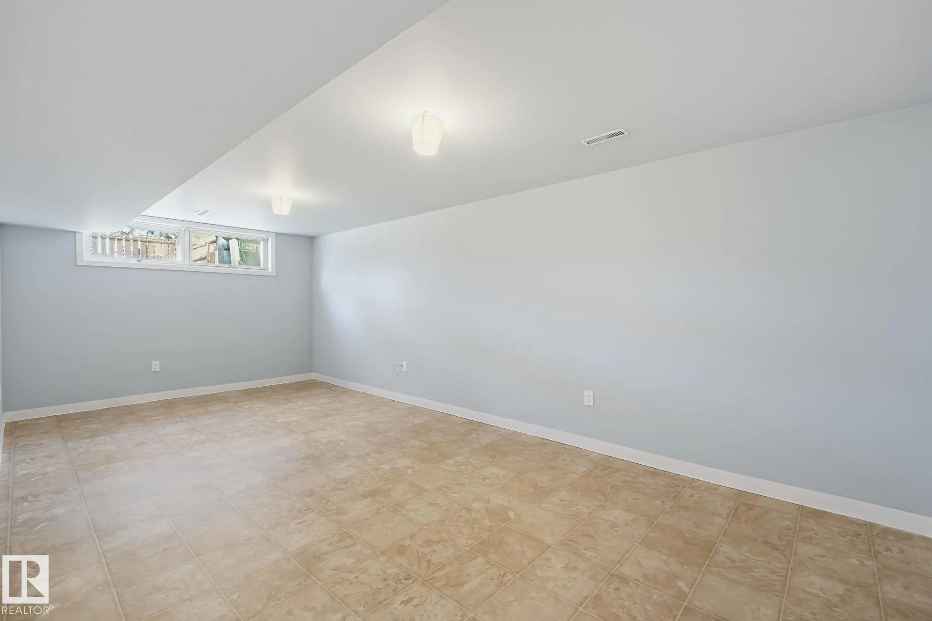 10207 & 10209 120 Avenue