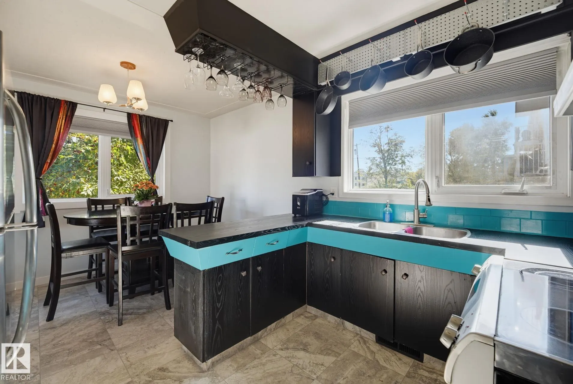 10207 & 10209 120 Avenue