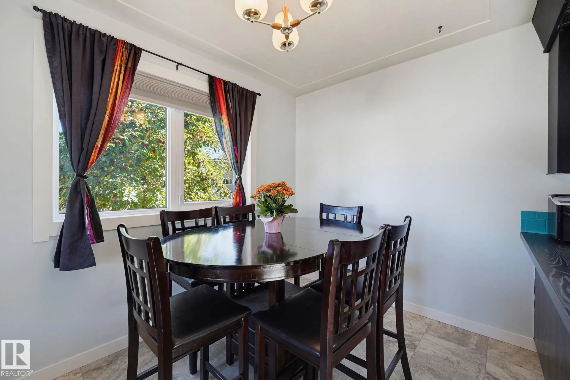 10207 & 10209 120 Avenue