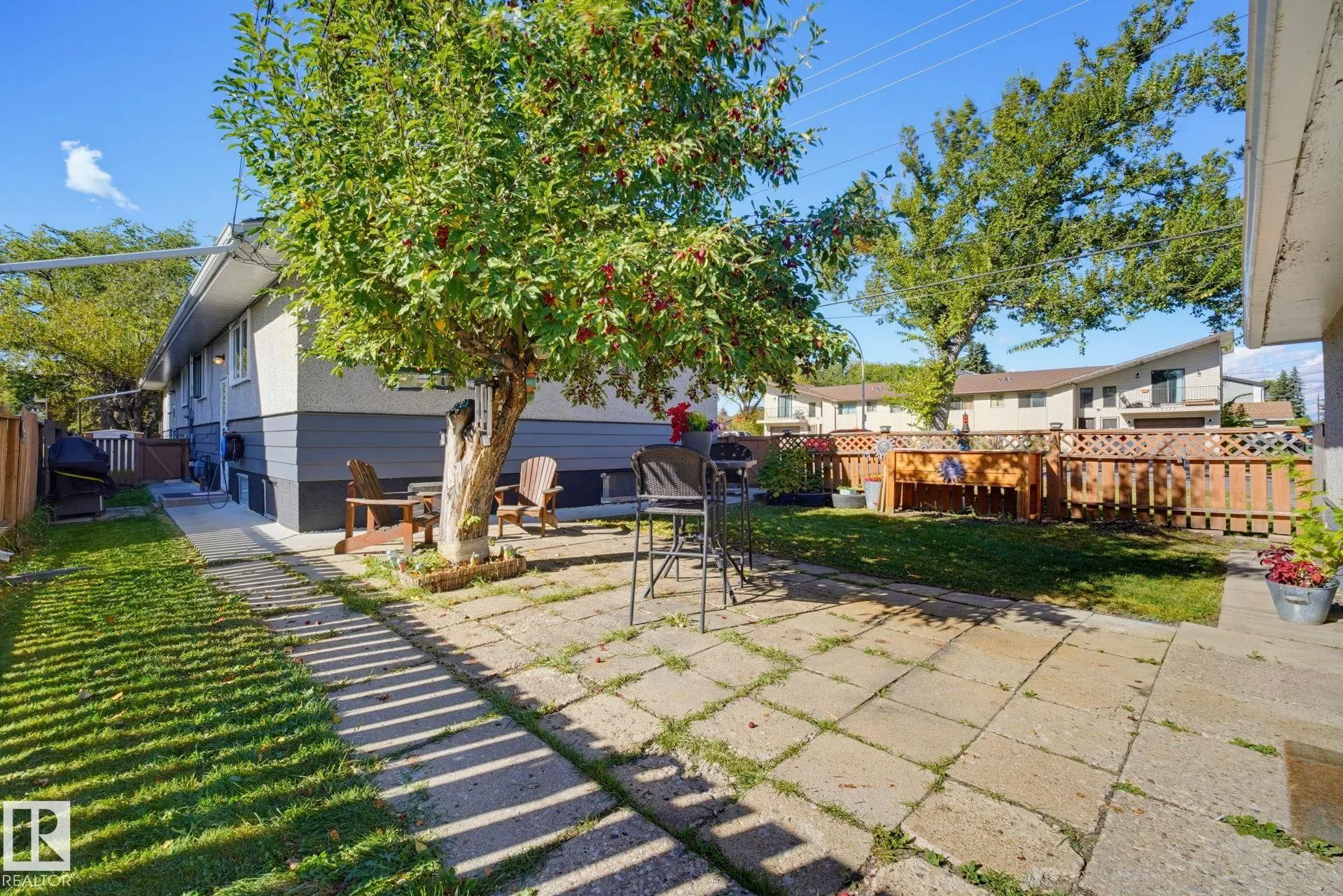 10207 & 10209 120 Avenue