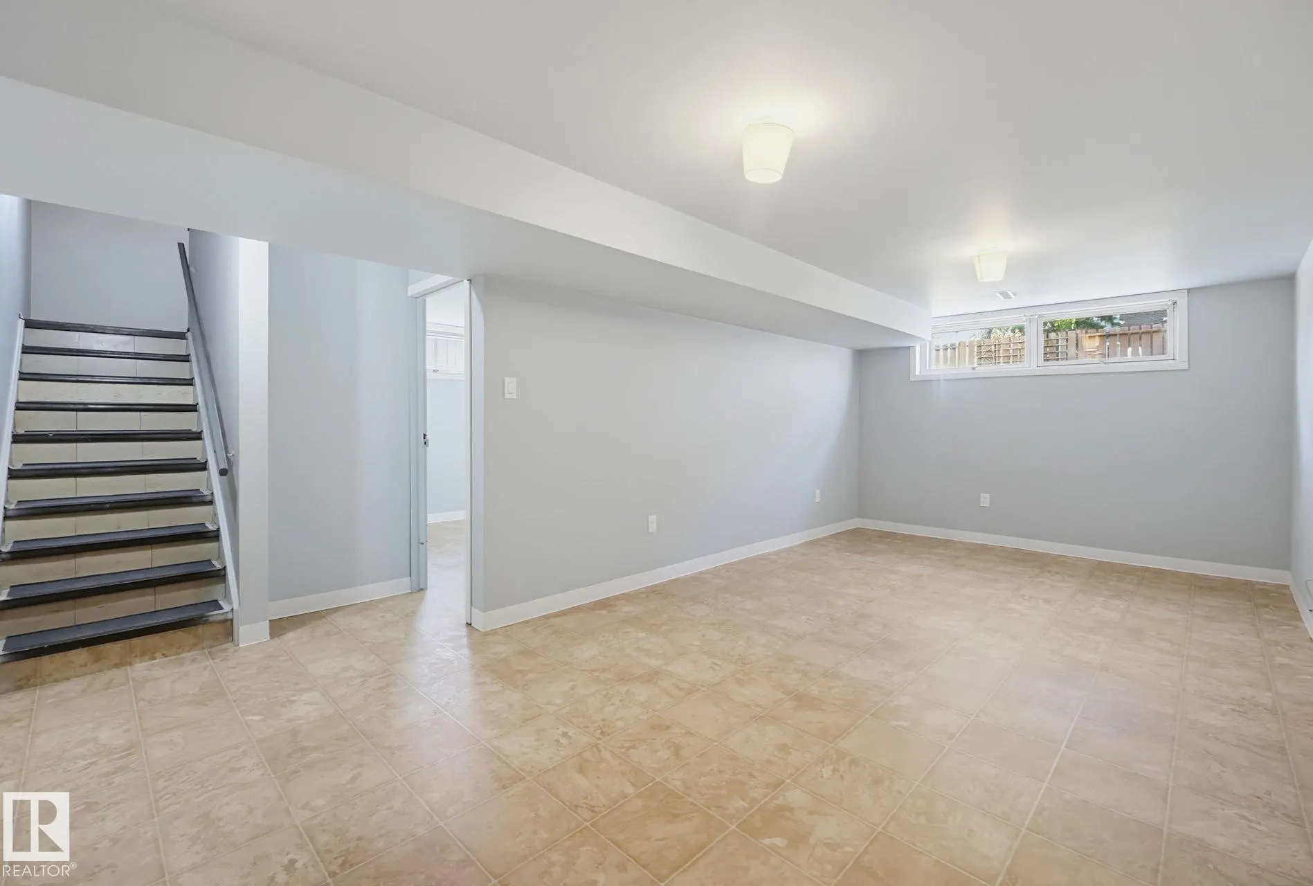 10207 & 10209 120 Avenue