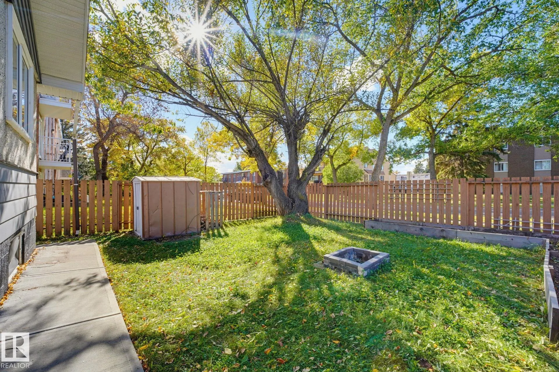 10207 & 10209 120 Avenue