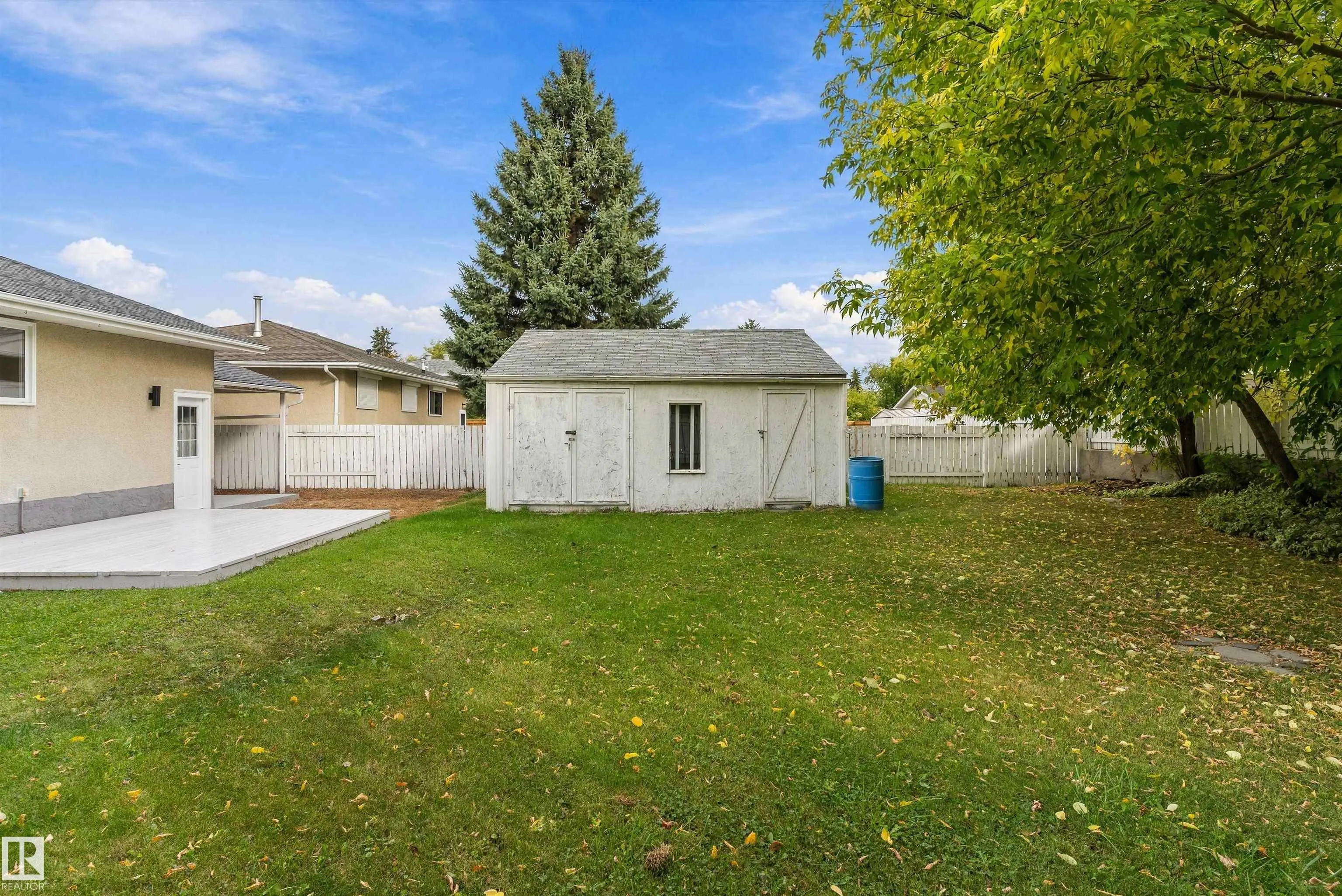 5 GLENBROOK Boulevard