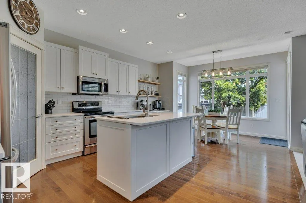 313 SOUTHWICK Boulevard