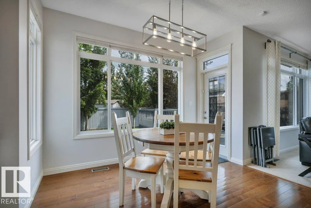 313 SOUTHWICK Boulevard