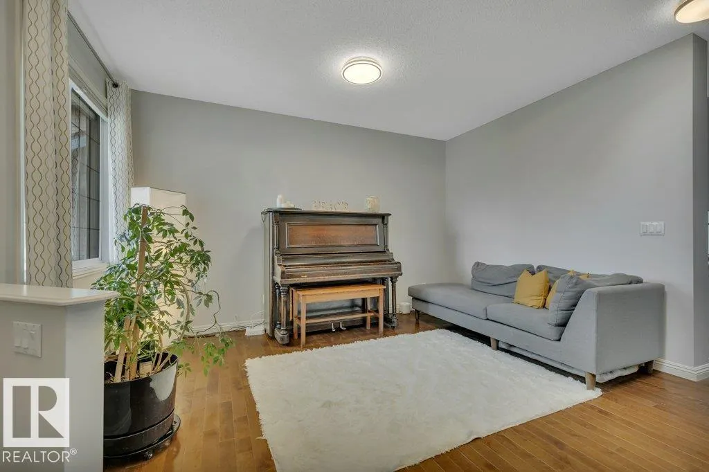 313 SOUTHWICK Boulevard