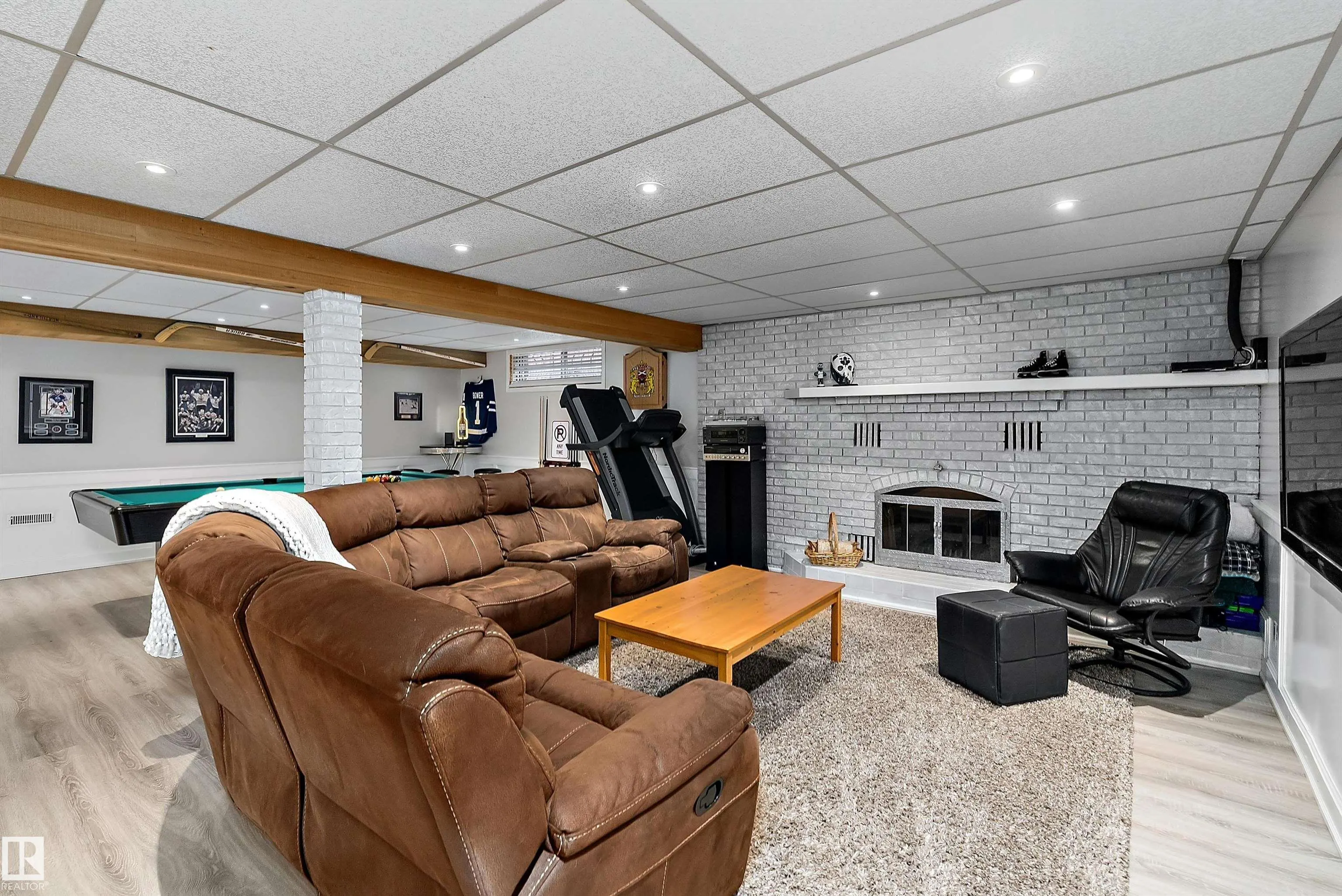 800 LEE RIDGE Road