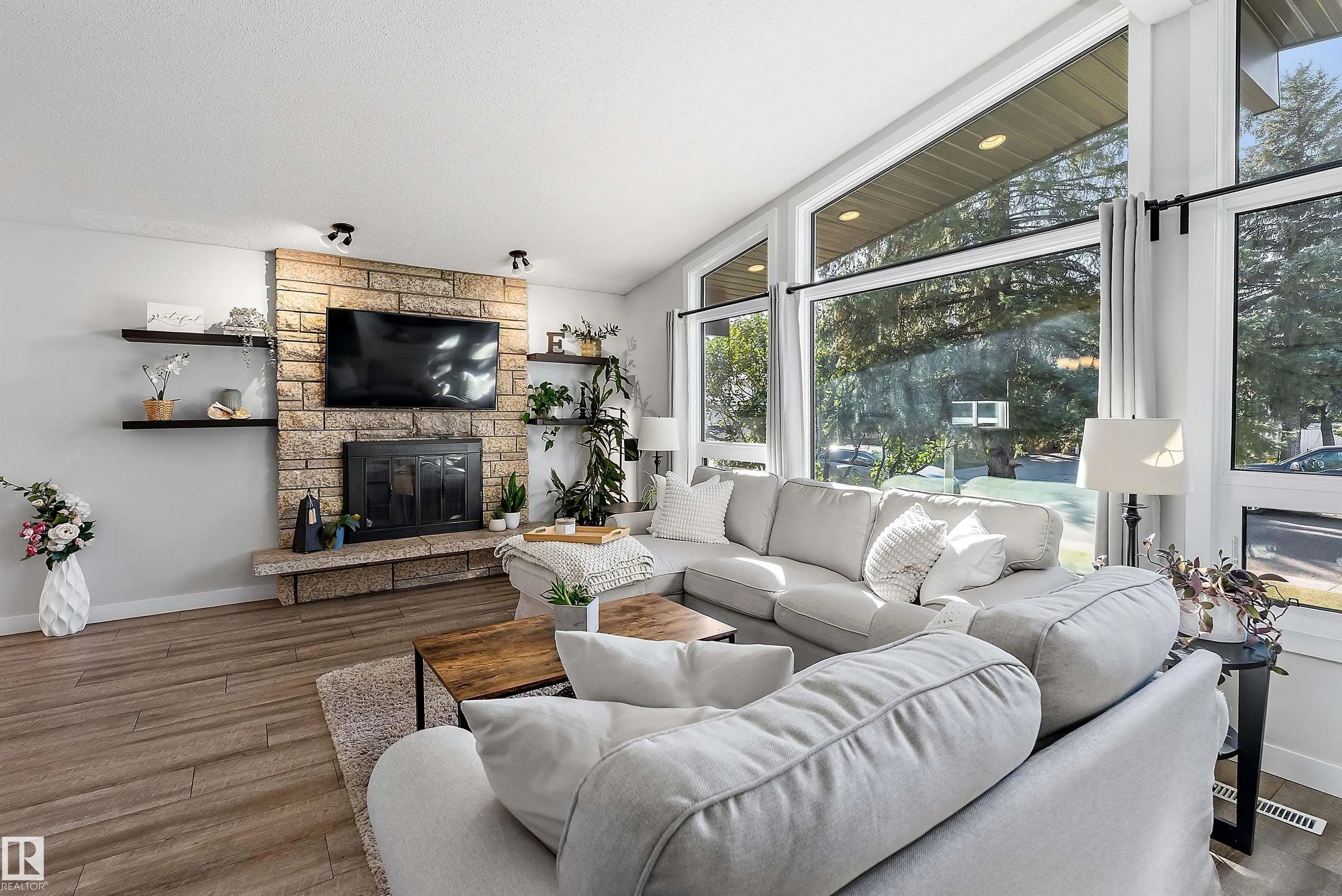 800 LEE RIDGE Road