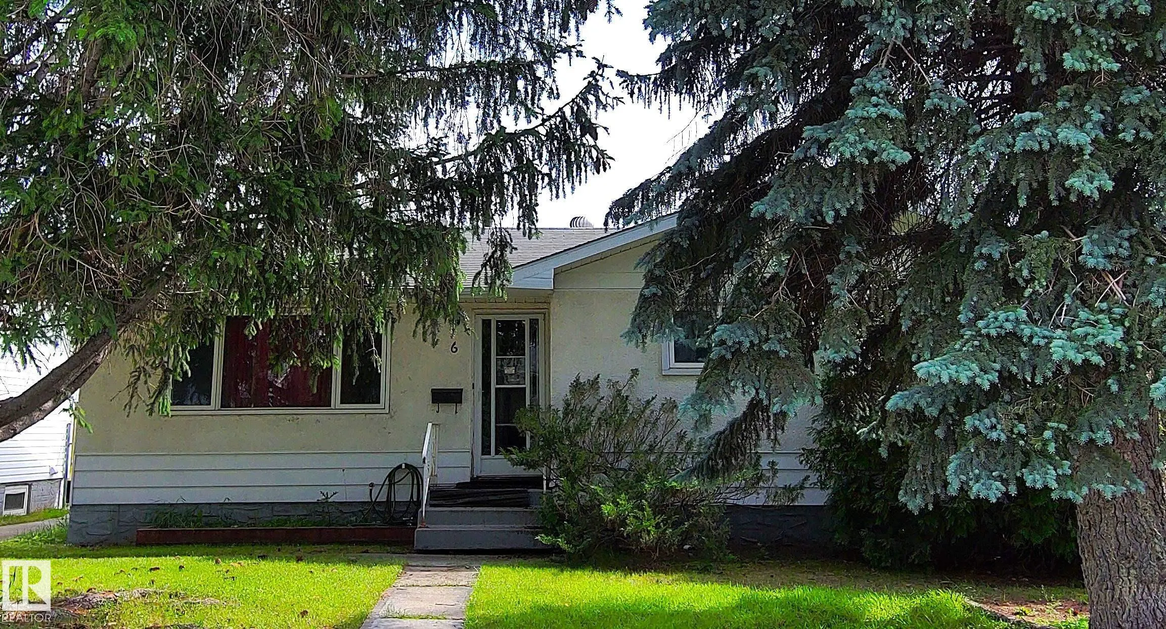 6 BEVERLY Avenue