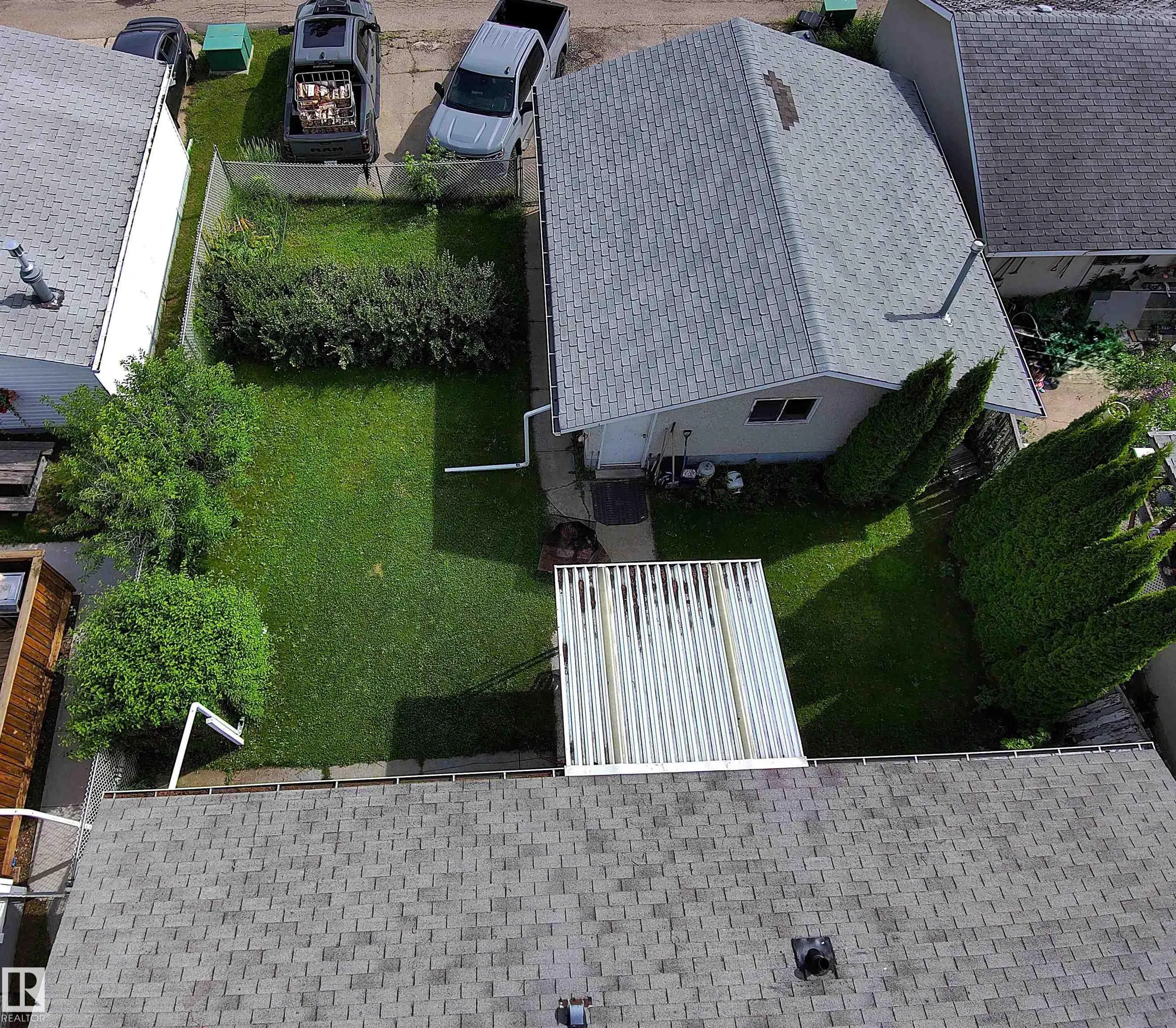 6 BEVERLY Avenue