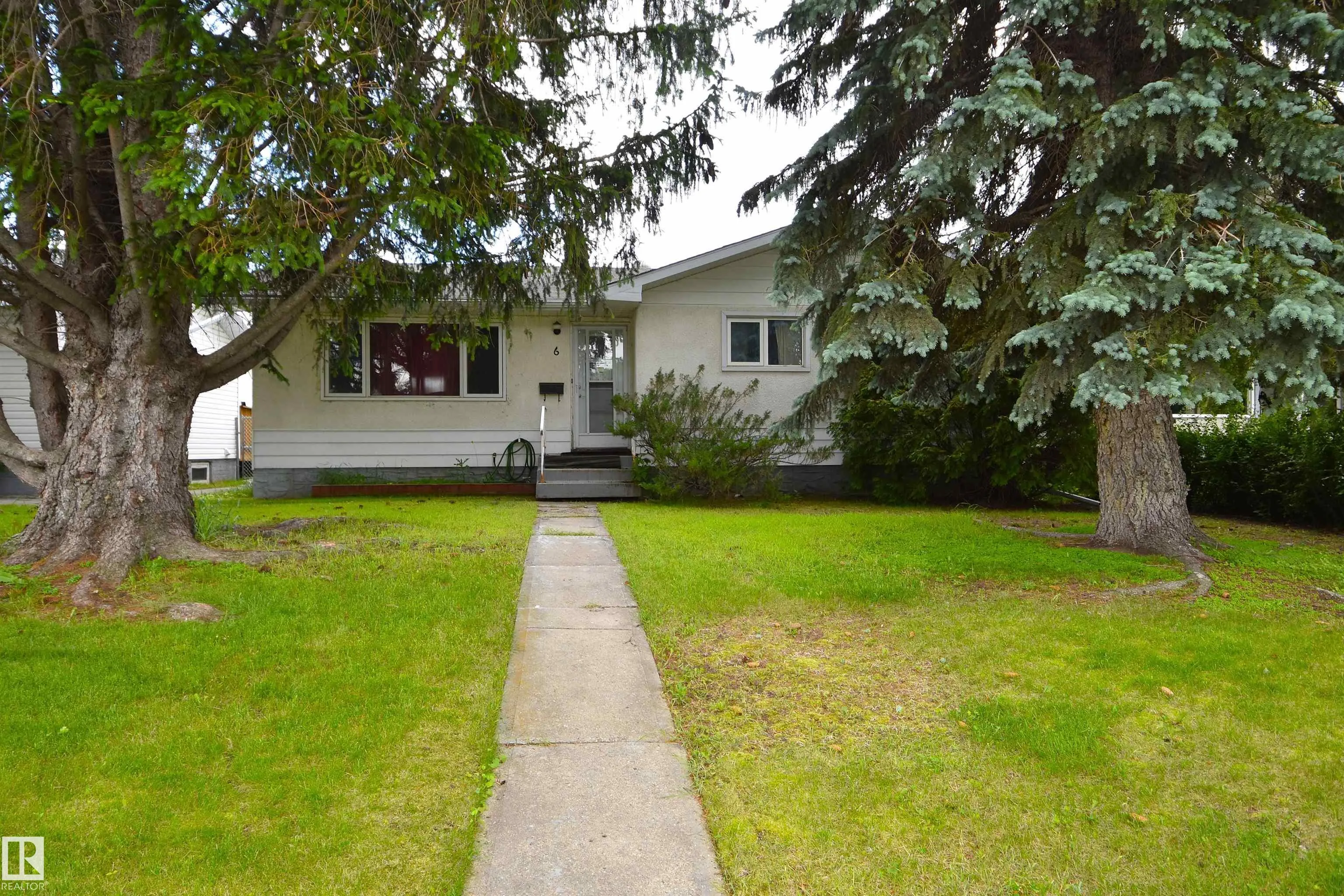 6 BEVERLY Avenue
