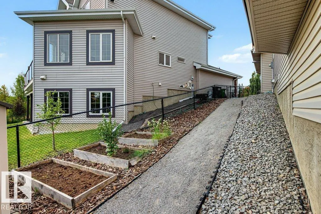 858 HODGINS Road