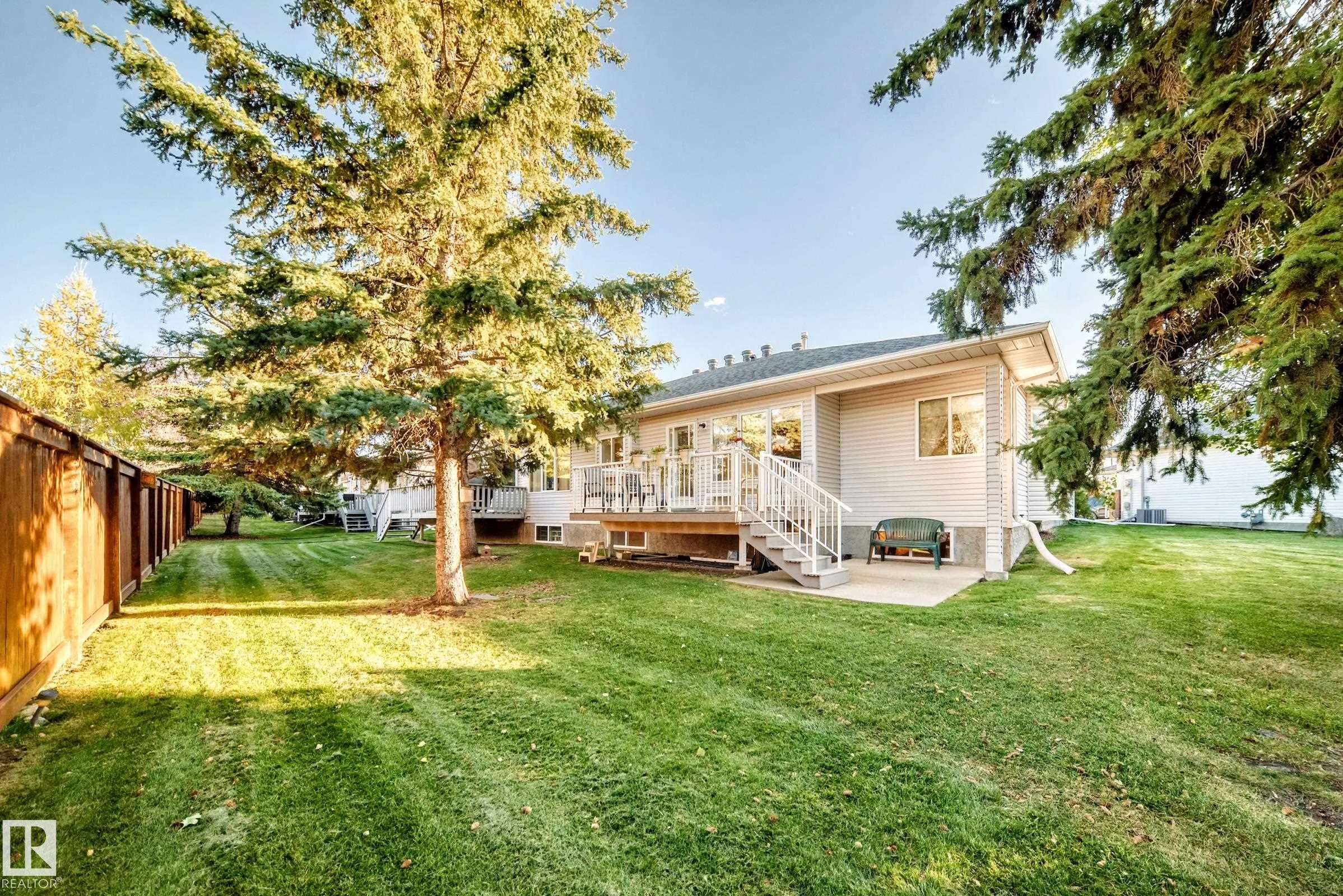 111 LAKESIDE Place
