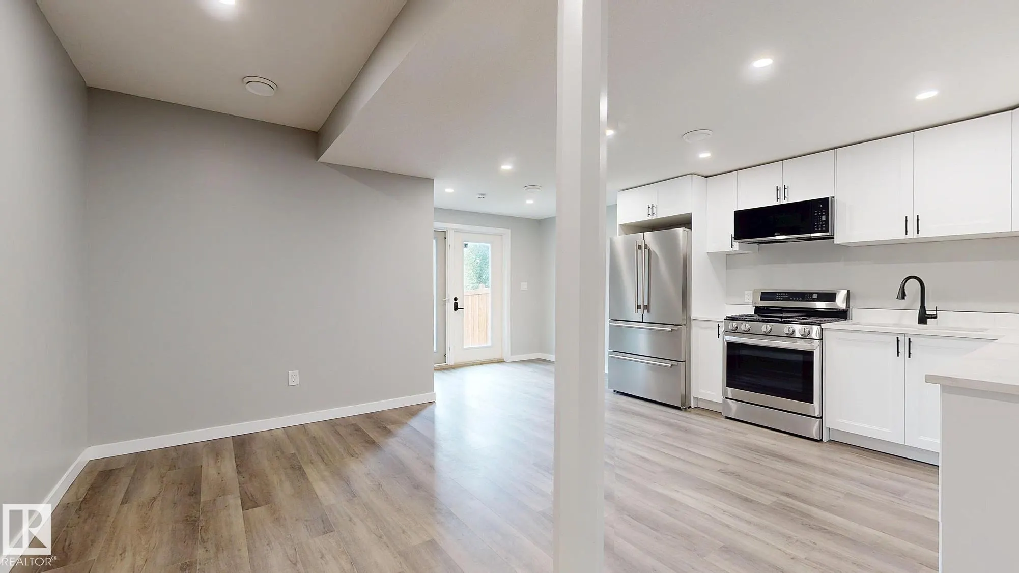 223 HAWKS RIDGE Boulevard