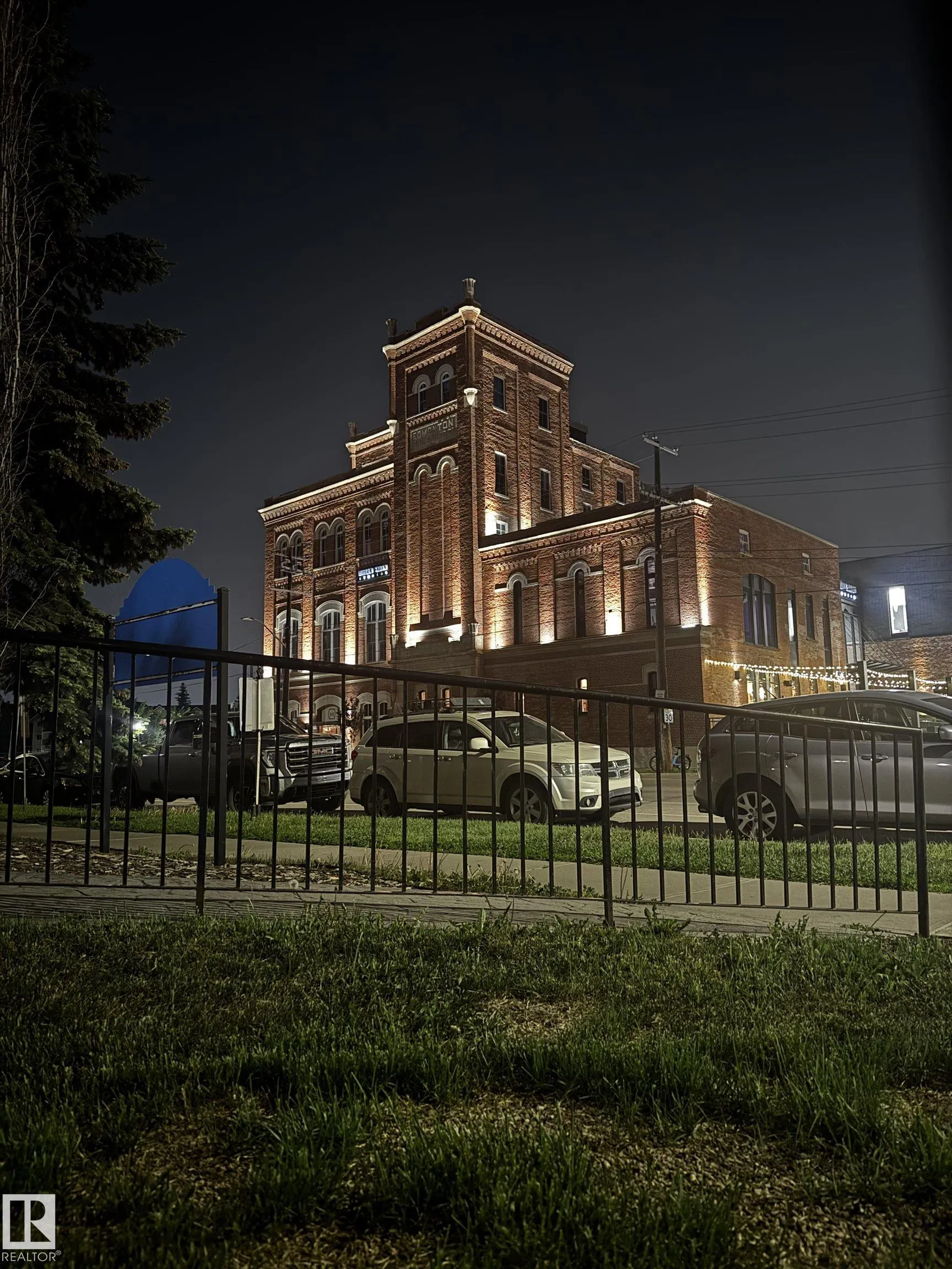 10407 122 Street