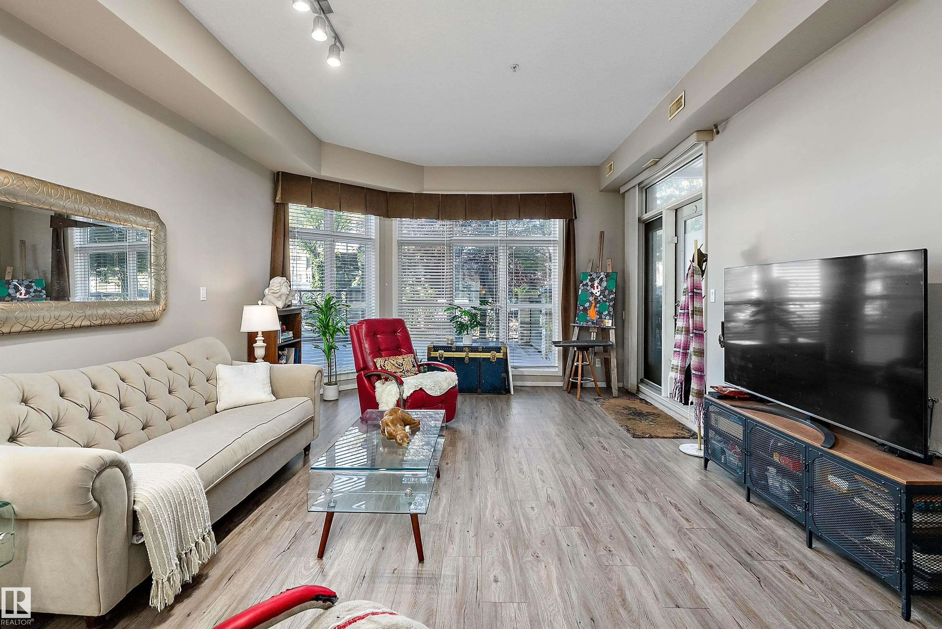 10407 122 Street