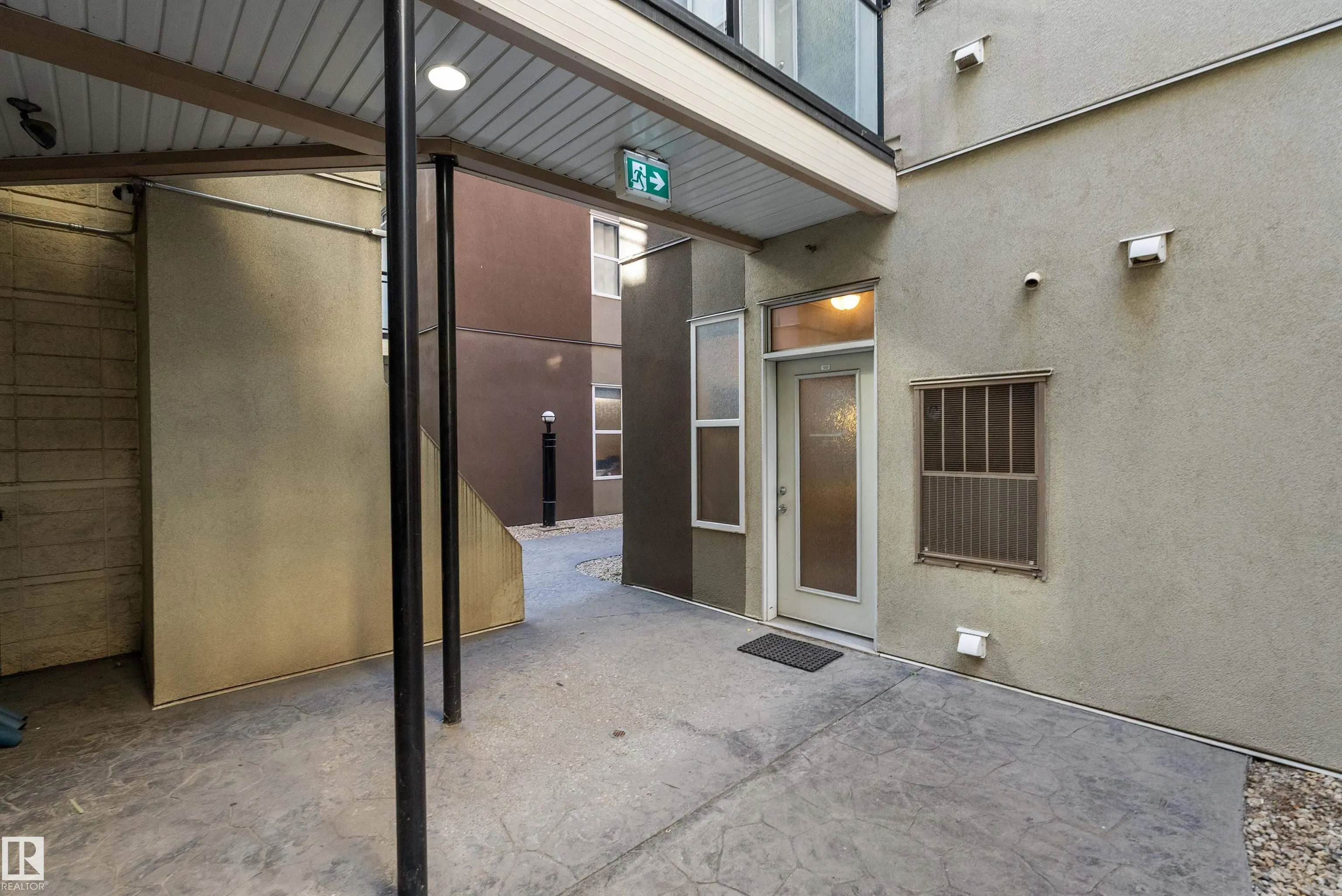 10407 122 Street