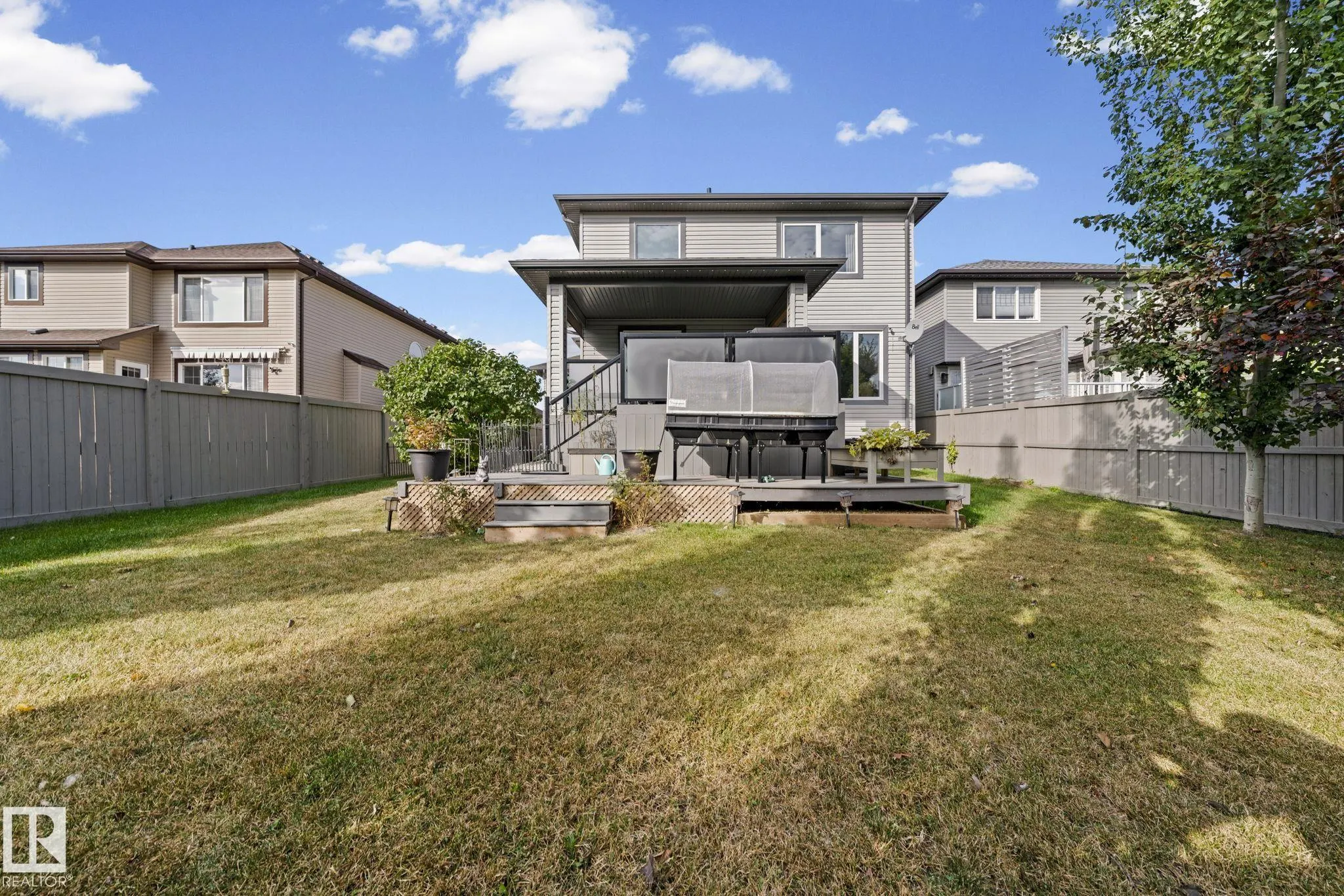 33 COTTONWOOD Crescent