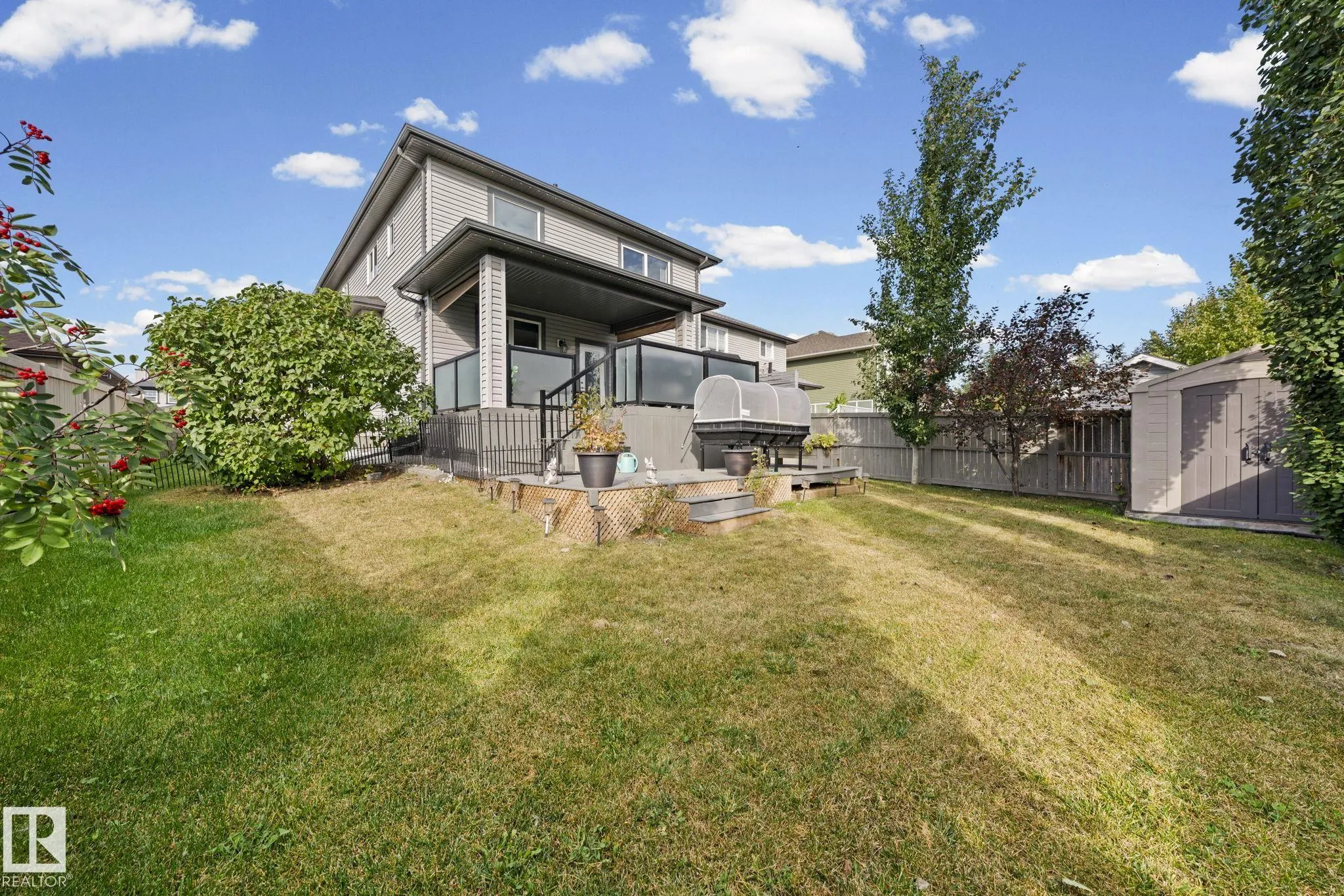 33 COTTONWOOD Crescent