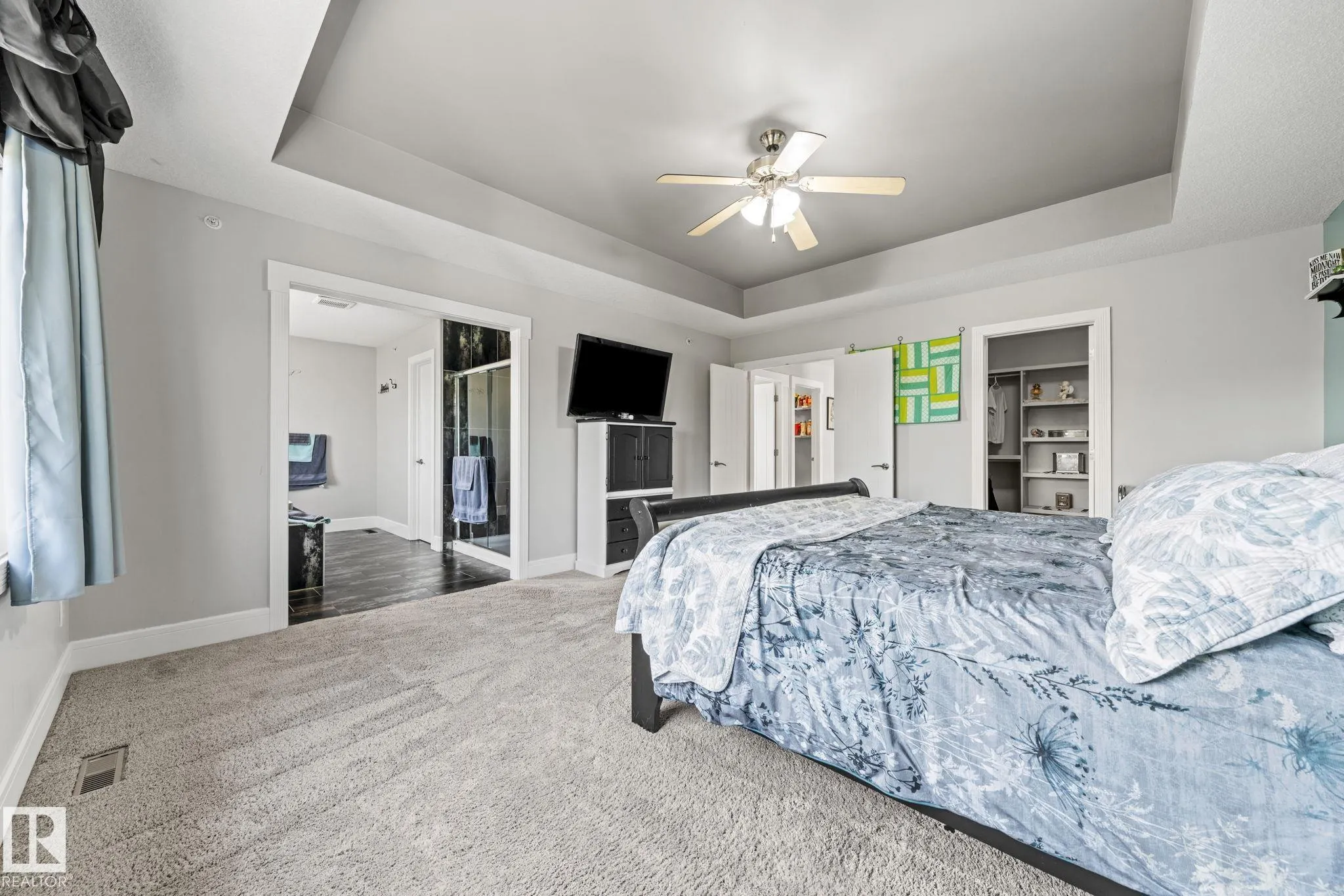 33 COTTONWOOD Crescent