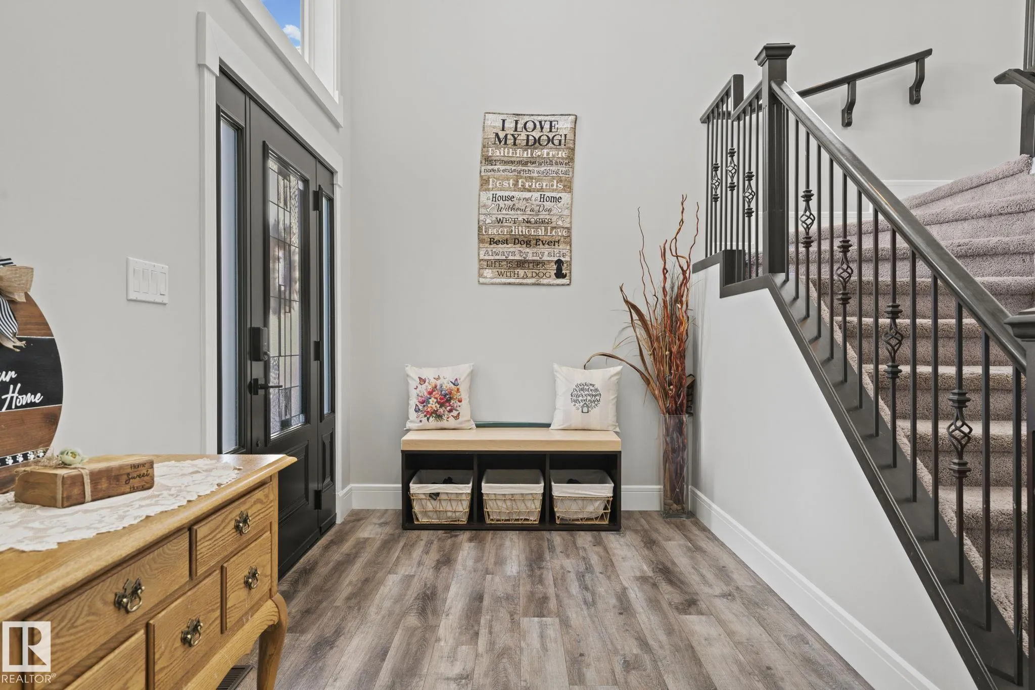 33 COTTONWOOD Crescent