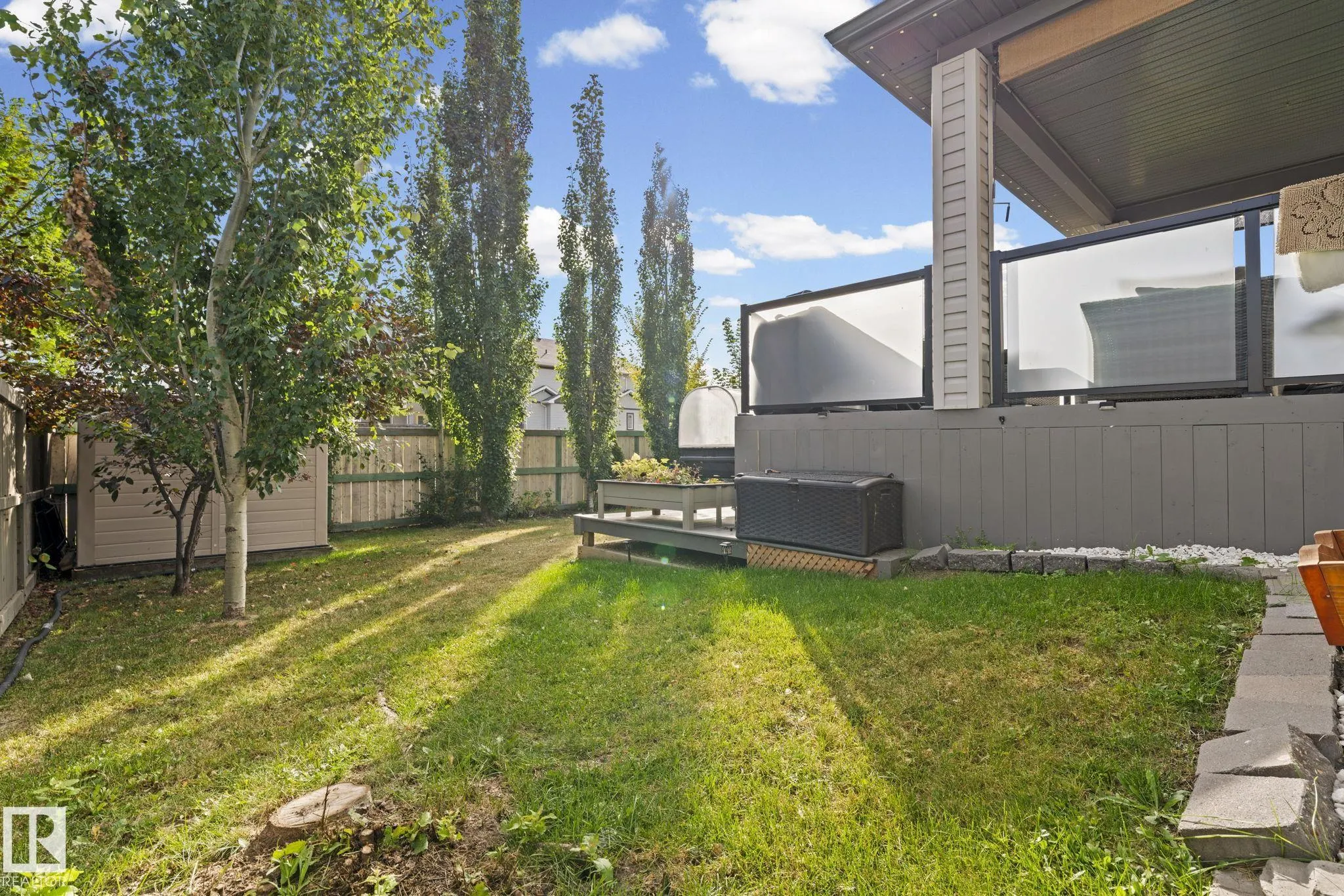 33 COTTONWOOD Crescent